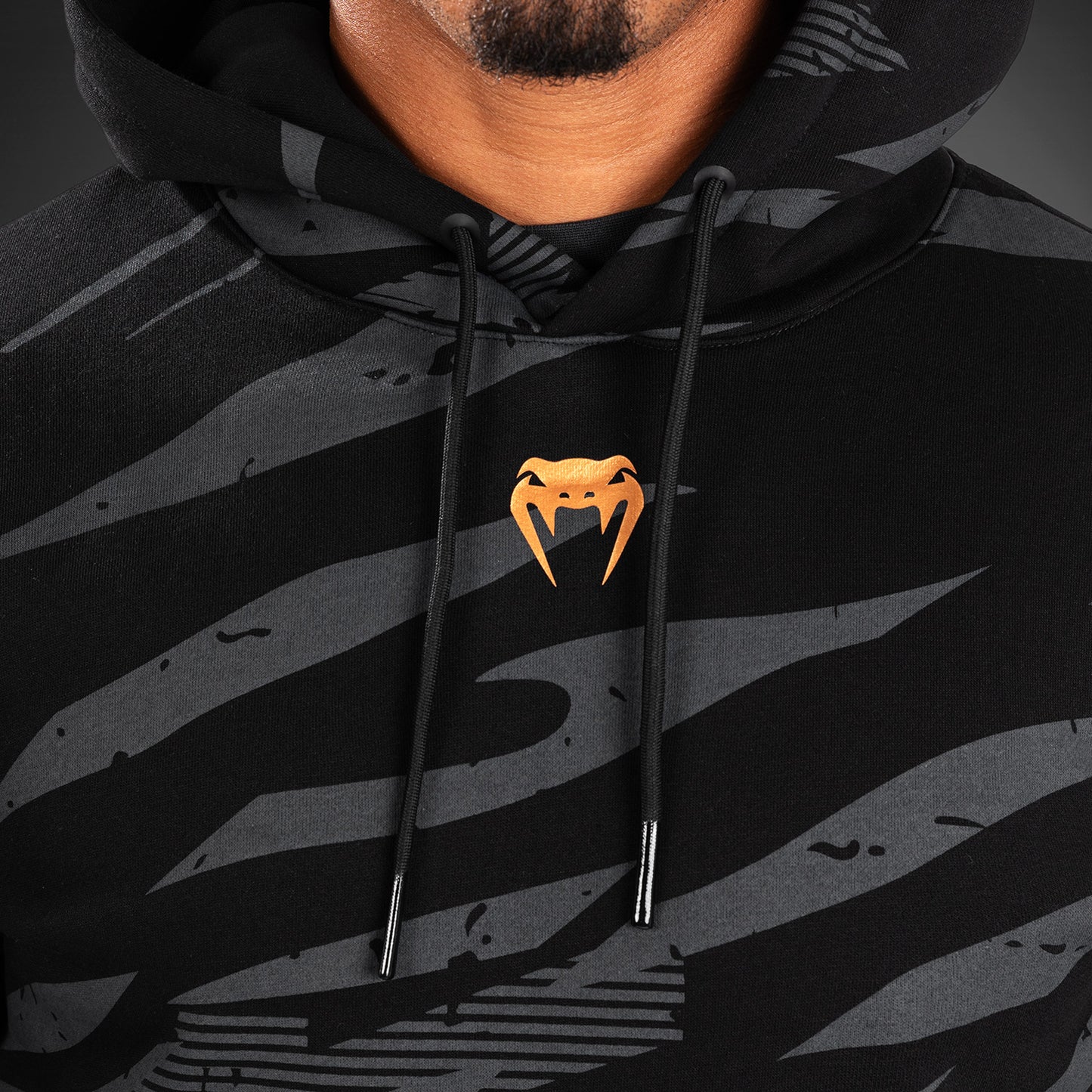 UFC Adrenaline by Venum Fight Week Herren Pullover Hoodie - Urban Camo