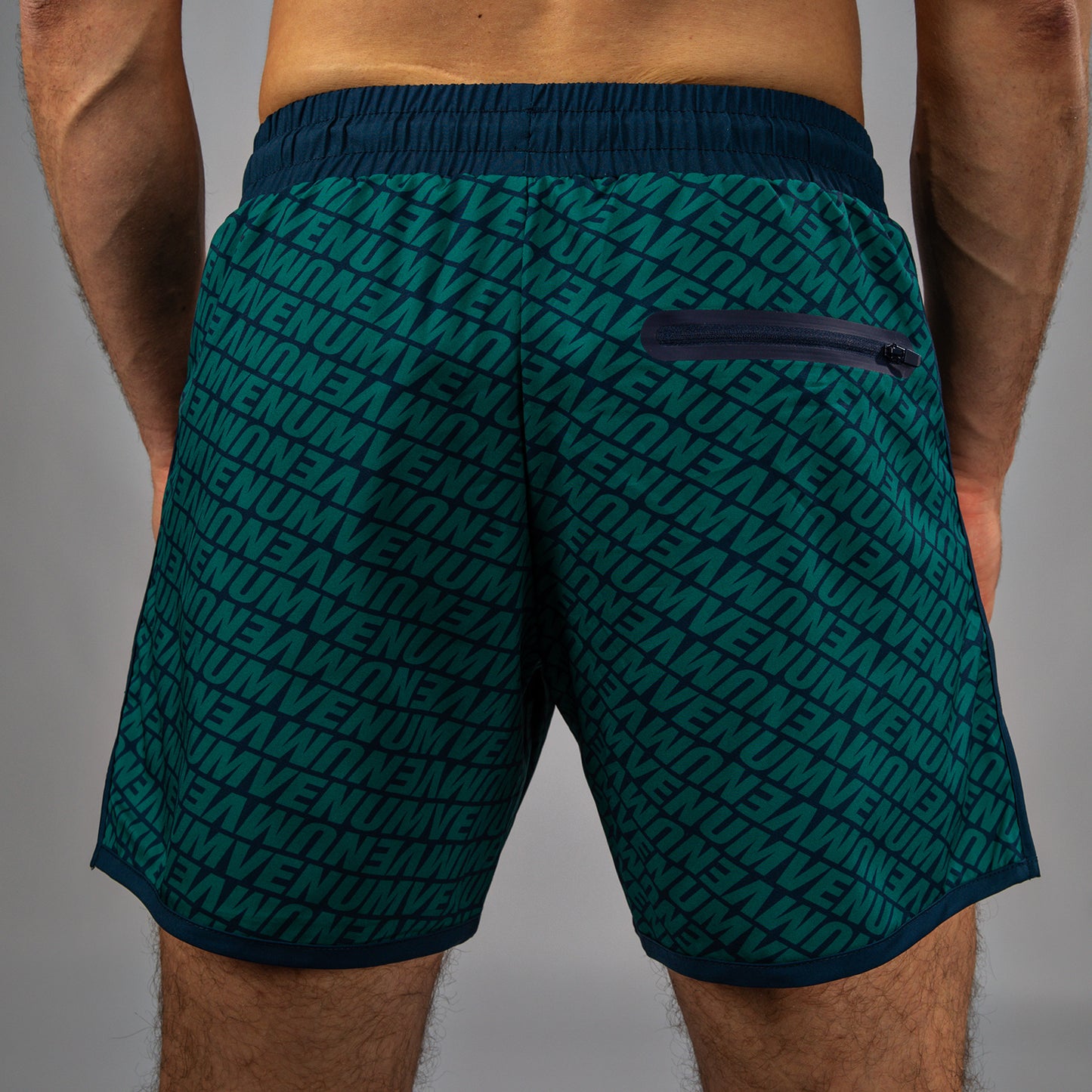 Venum Echo Boardshorts - Tiefsee Blau/Smargdgrün