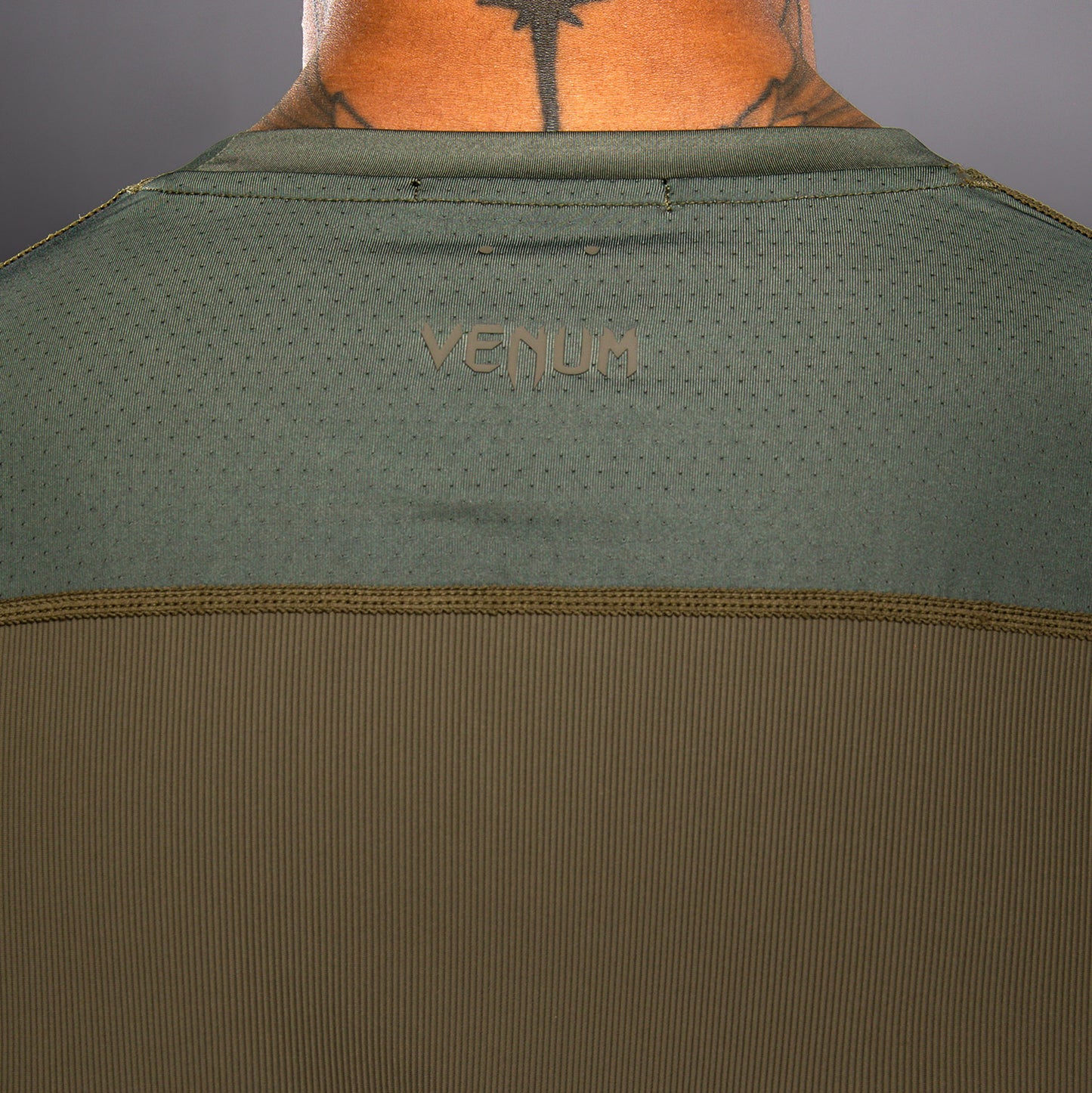 Venum Stealth Dry-Tech-T-Shirt – Khaki/Dunkelgrün