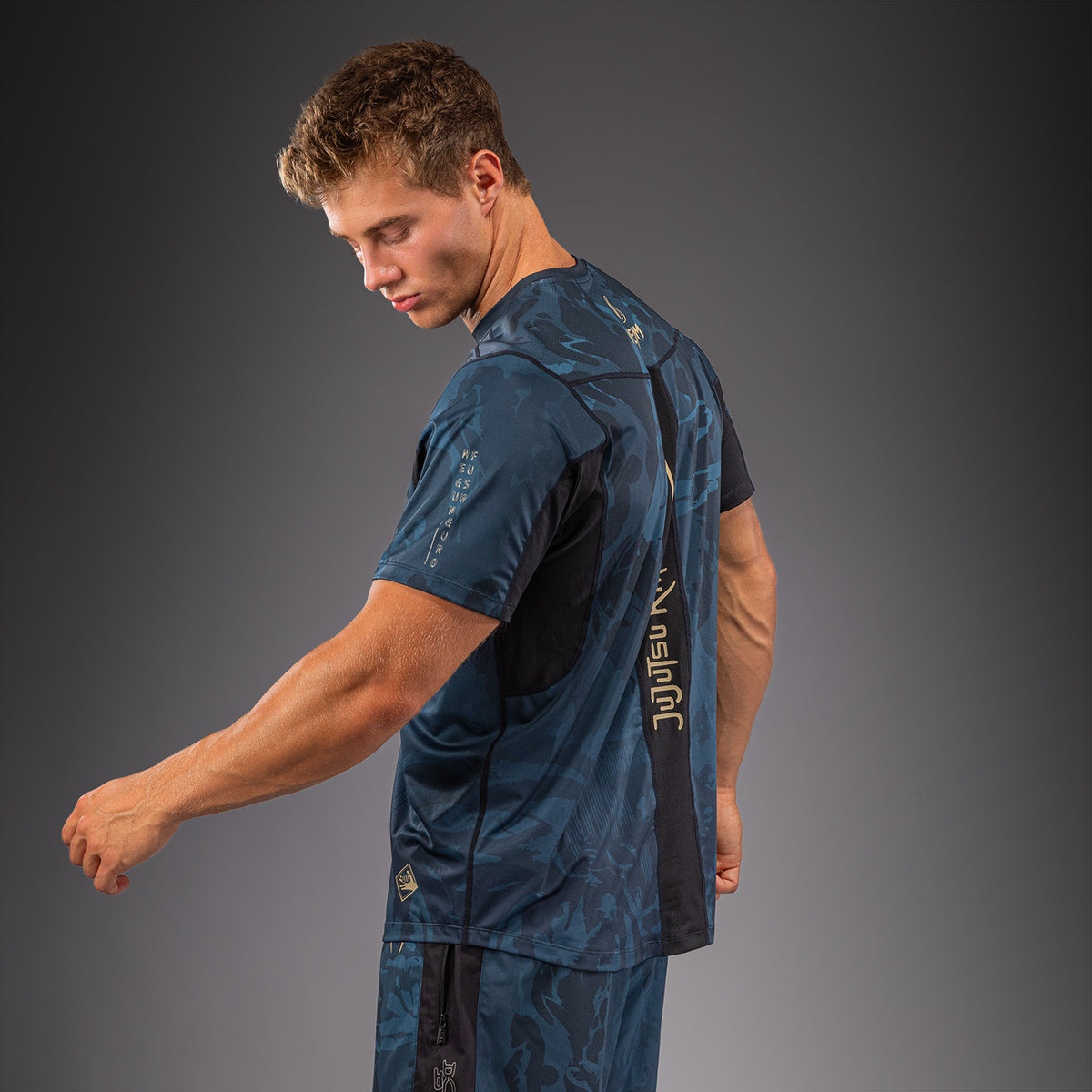 Jujutsu Kaisen x Venum Fushiguro Dry-Tech-T-Shirt – Ozeanblau