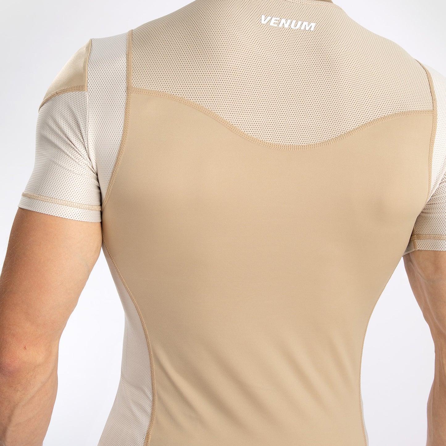 Venum Tempest Herren Kurzarm Rashguard - Beige/Sand