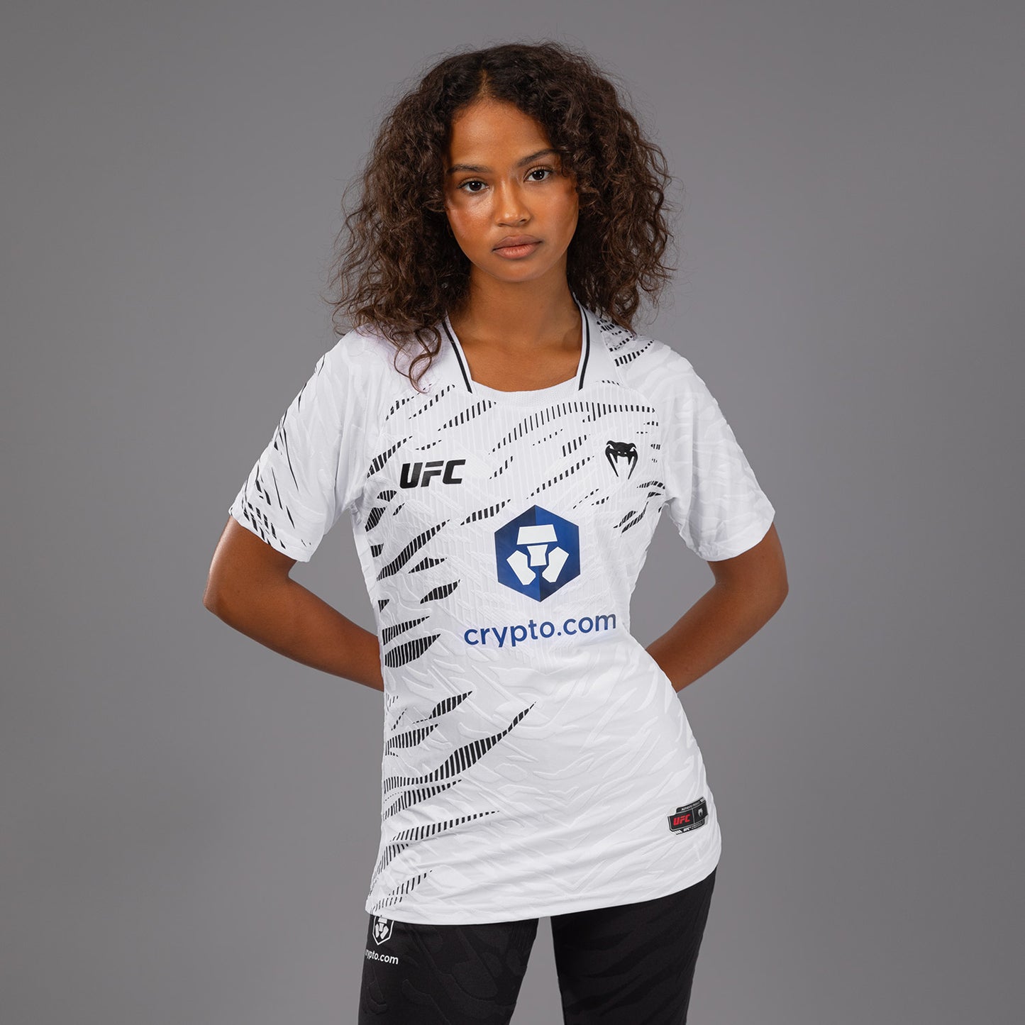 UFC Fusion by Venum Authentic Fight Night Damen Walkout Jersey - Weiß