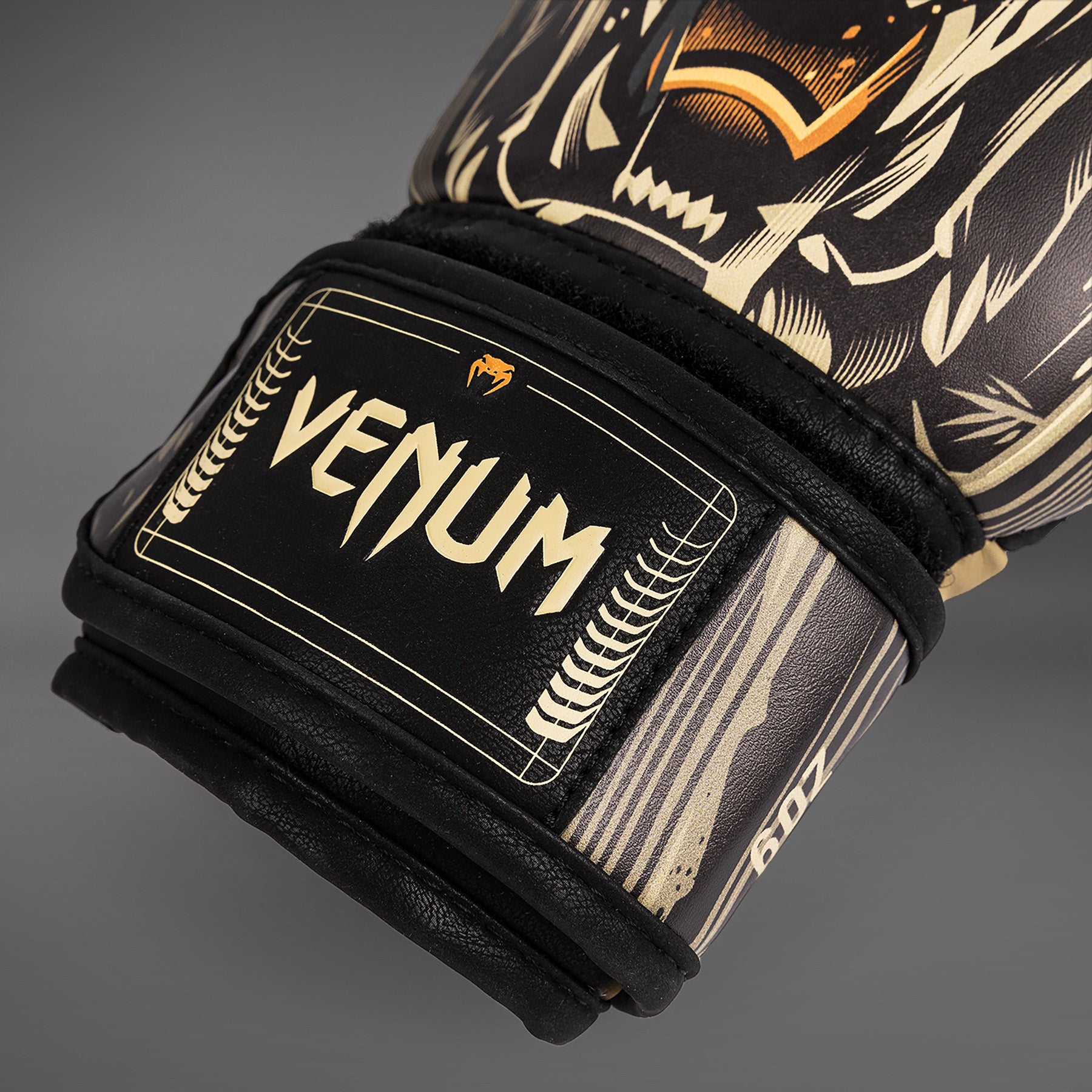 Venum Tiger Boxhandschuhe – Professionelle MMA & Boxhandschuhe Mit Stoßdämpfung