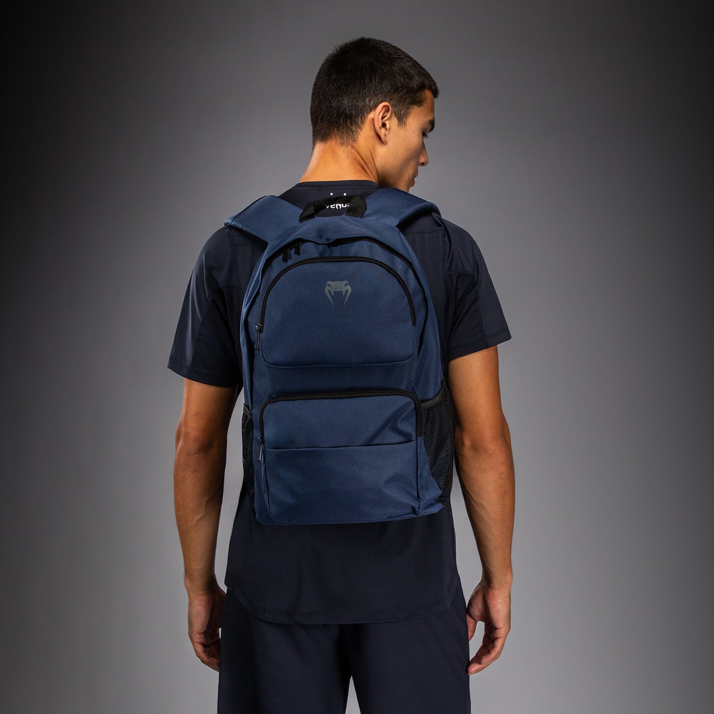 Venum Essential Sporttasche (24 L) - Marineblau