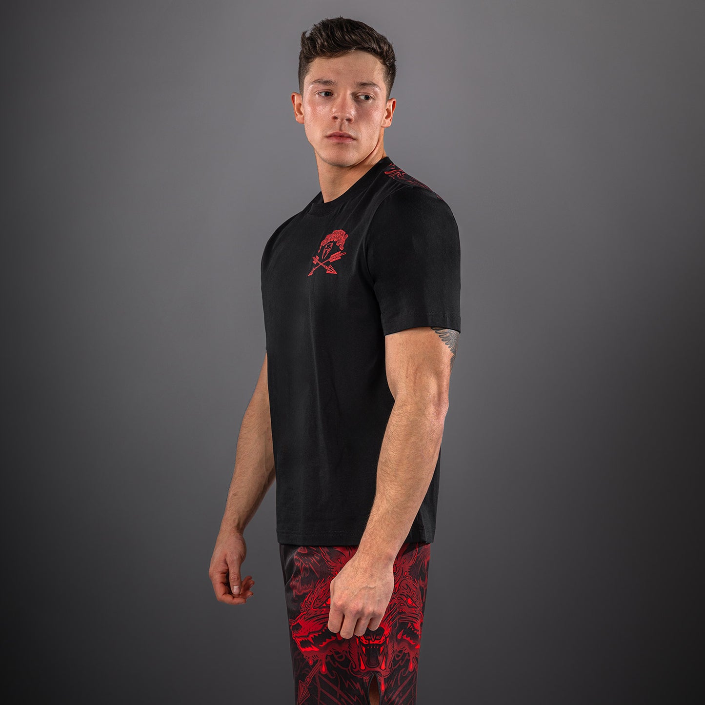 Venum Wolf Atak T-Shirt – Schwarz/Rot