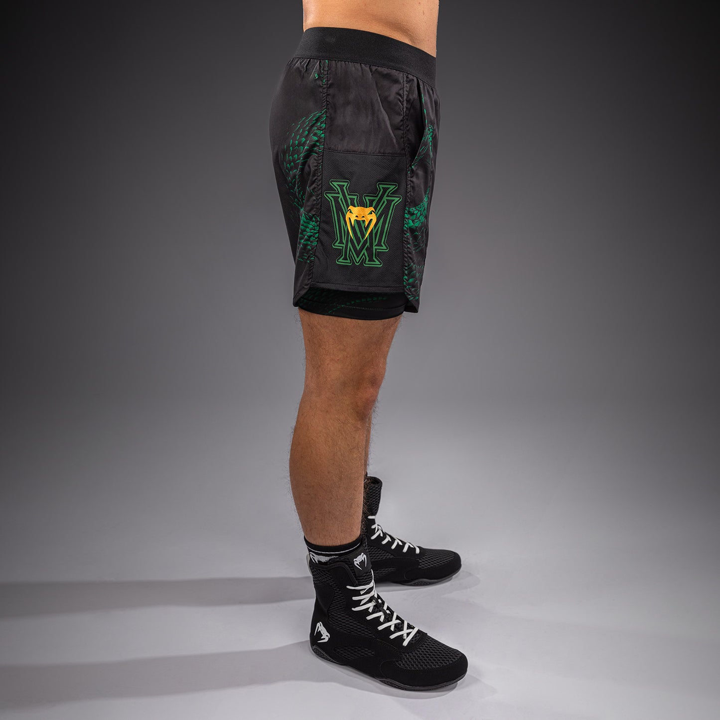 Venum Matupa Trainingsshorts - Schwarz/Grün/Gold