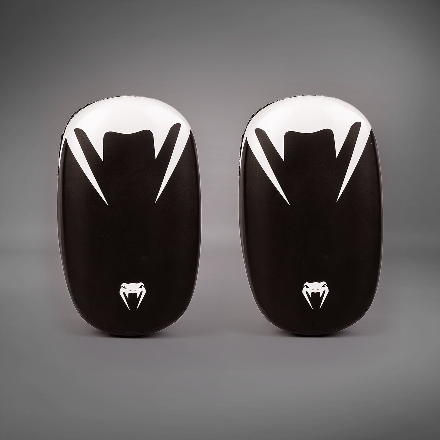 VENUM KICKBOXING – LIGHT KICK PAD 2.0