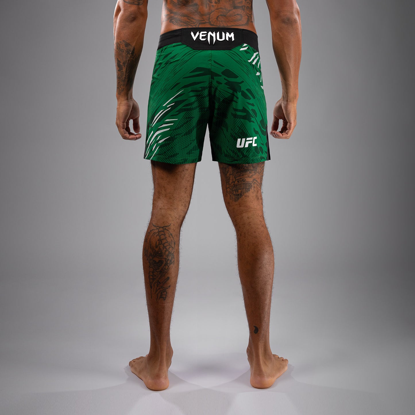 UFC Fusion by Venum Authentic Fight Night Herren Fight Short - Short Fit - Grün