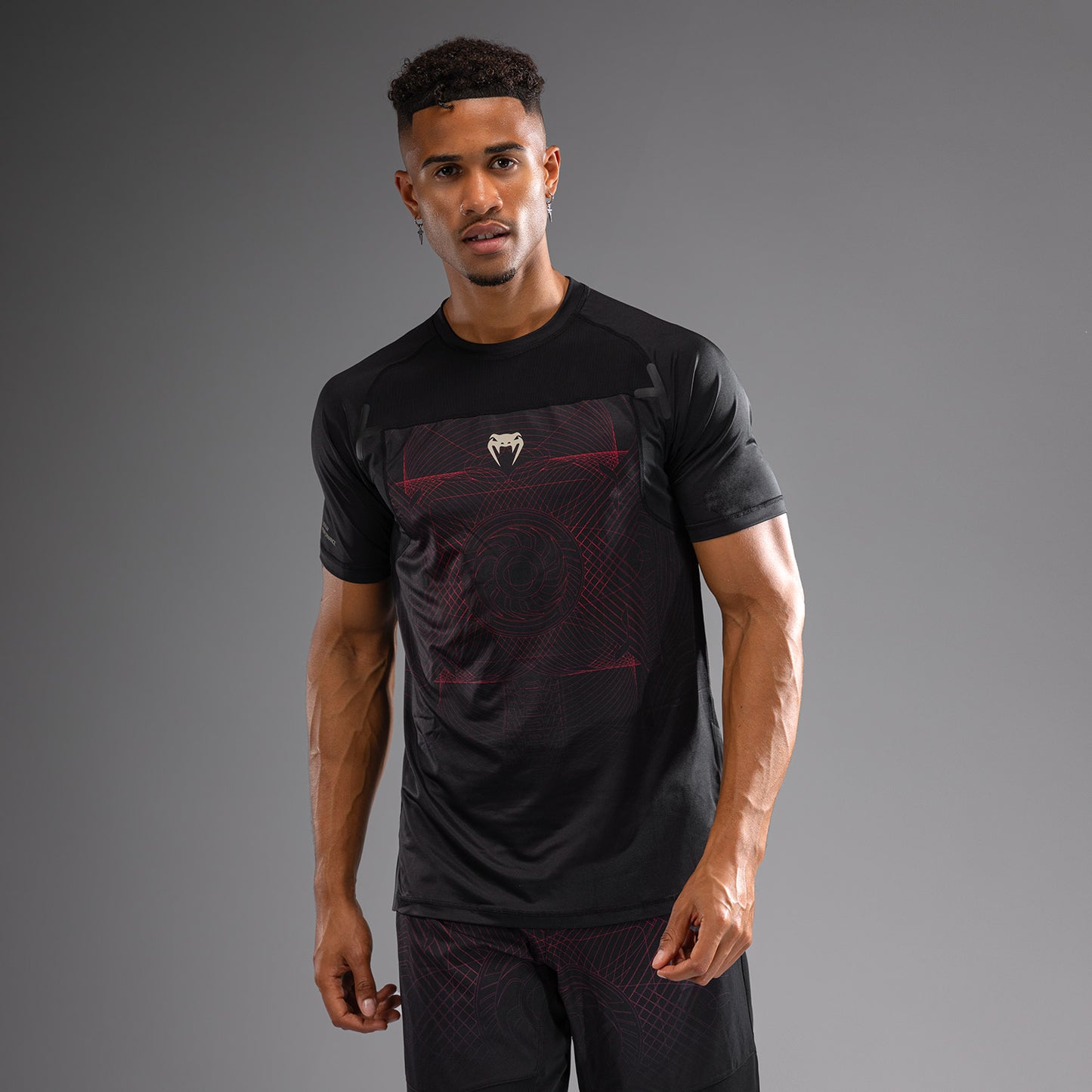 Venum G-Fit Air Herren Dry-Tech T-Shirt - Tiefschwarz / Feuerrot