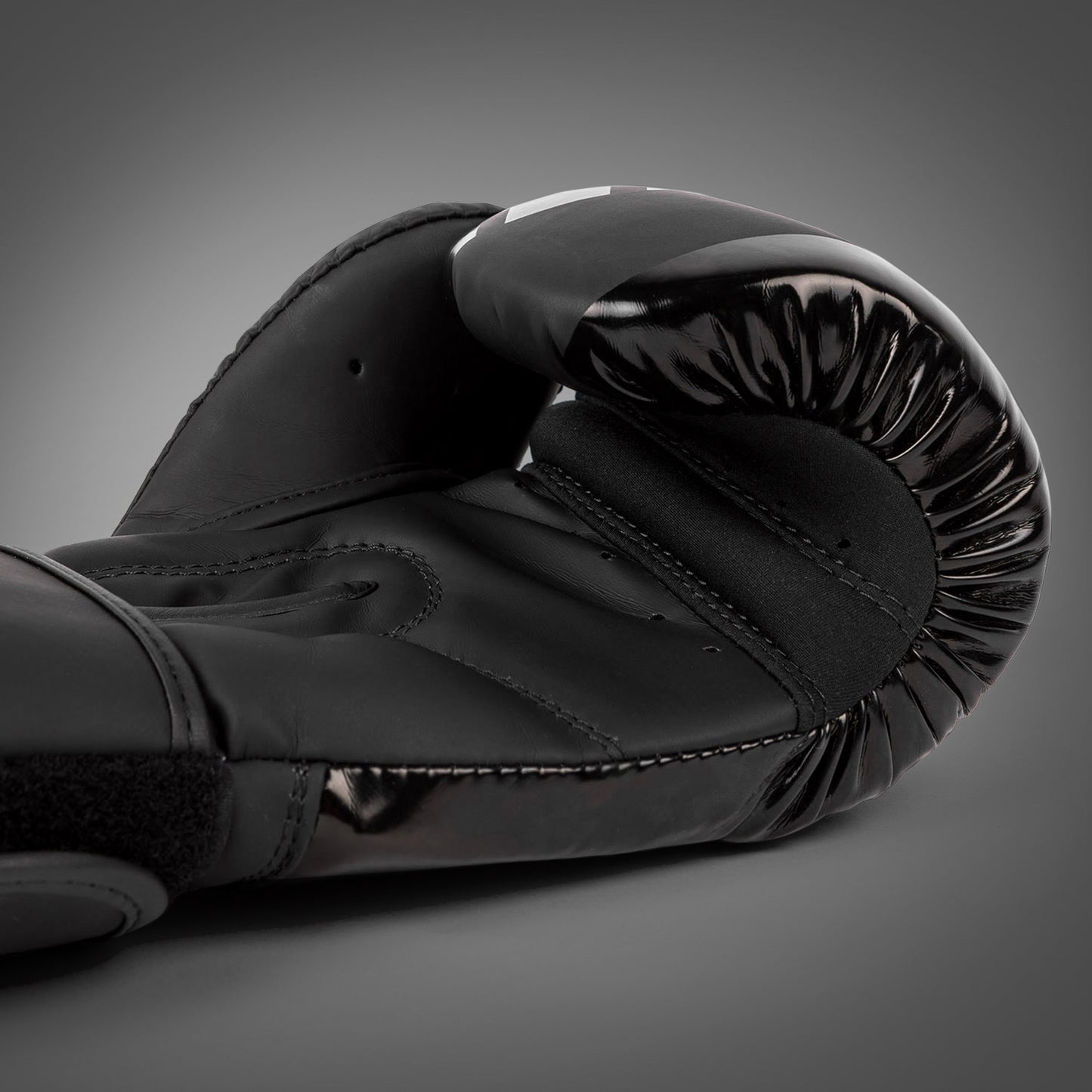 Venum Challenger 3.0 Shockwave Boxhandschuhe – Schwarz
