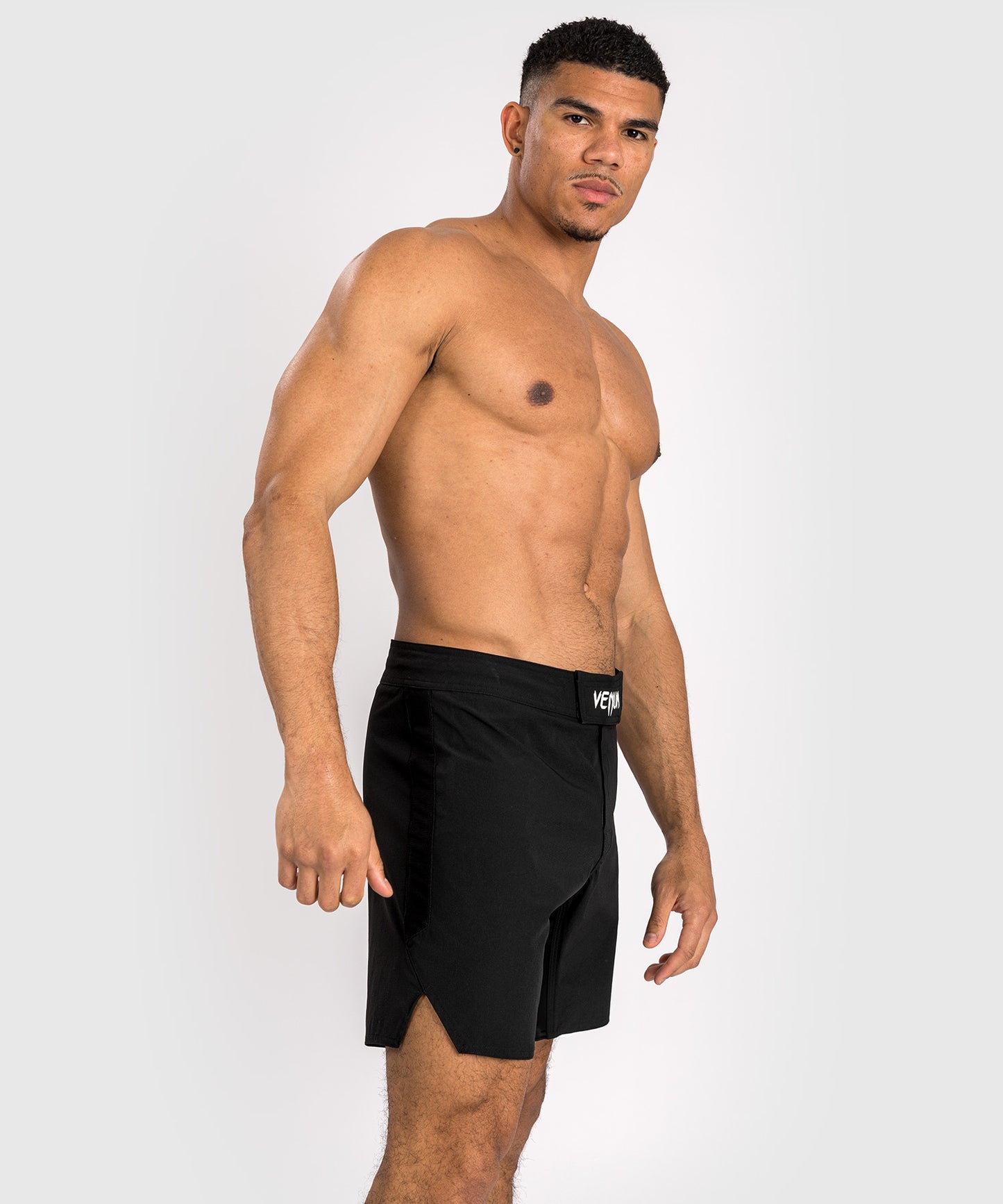 Venum Contender Fight Shorts für Männer - Schwarz/Weiß