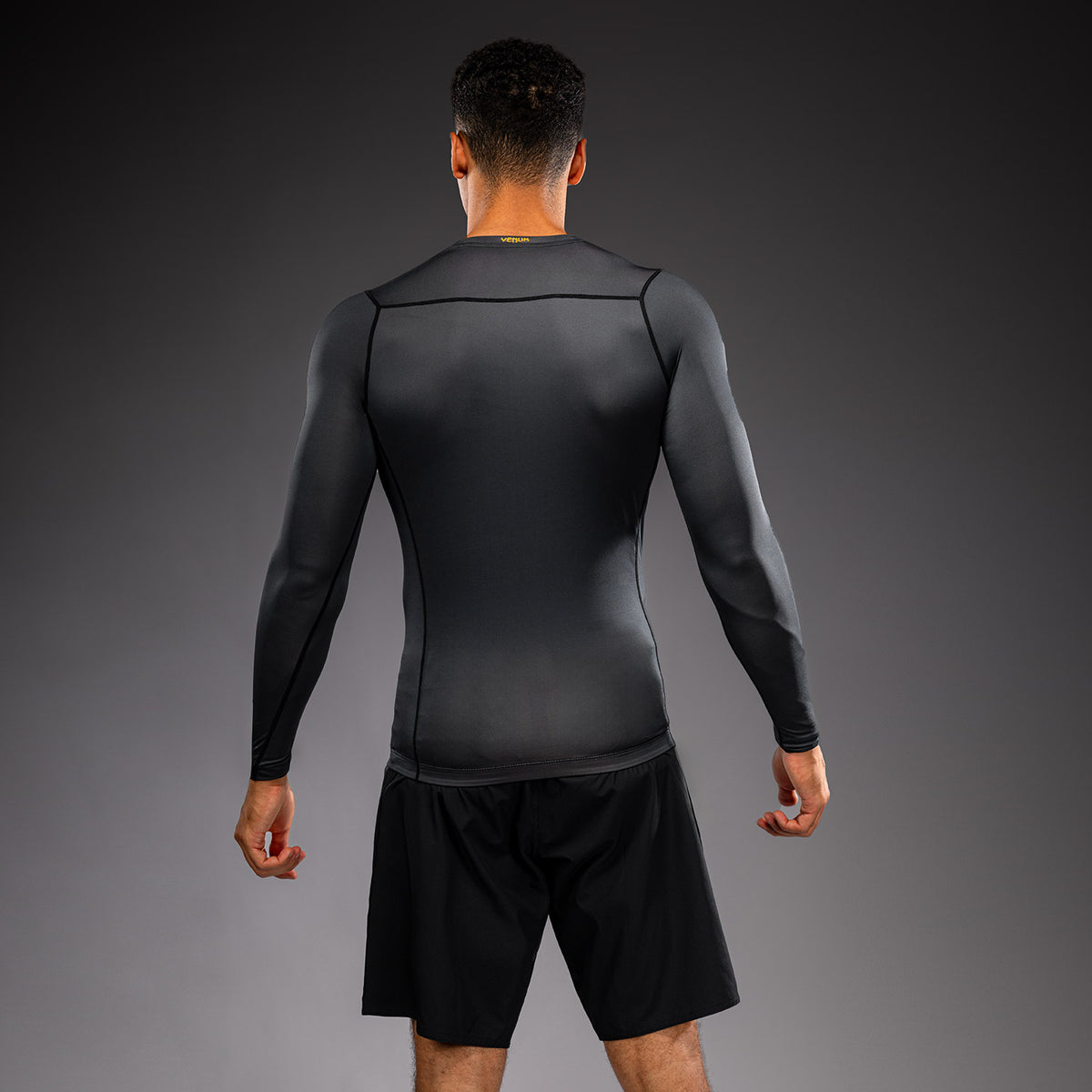 Venum Attack Langarm-Rashguard - Schwarz/Gold