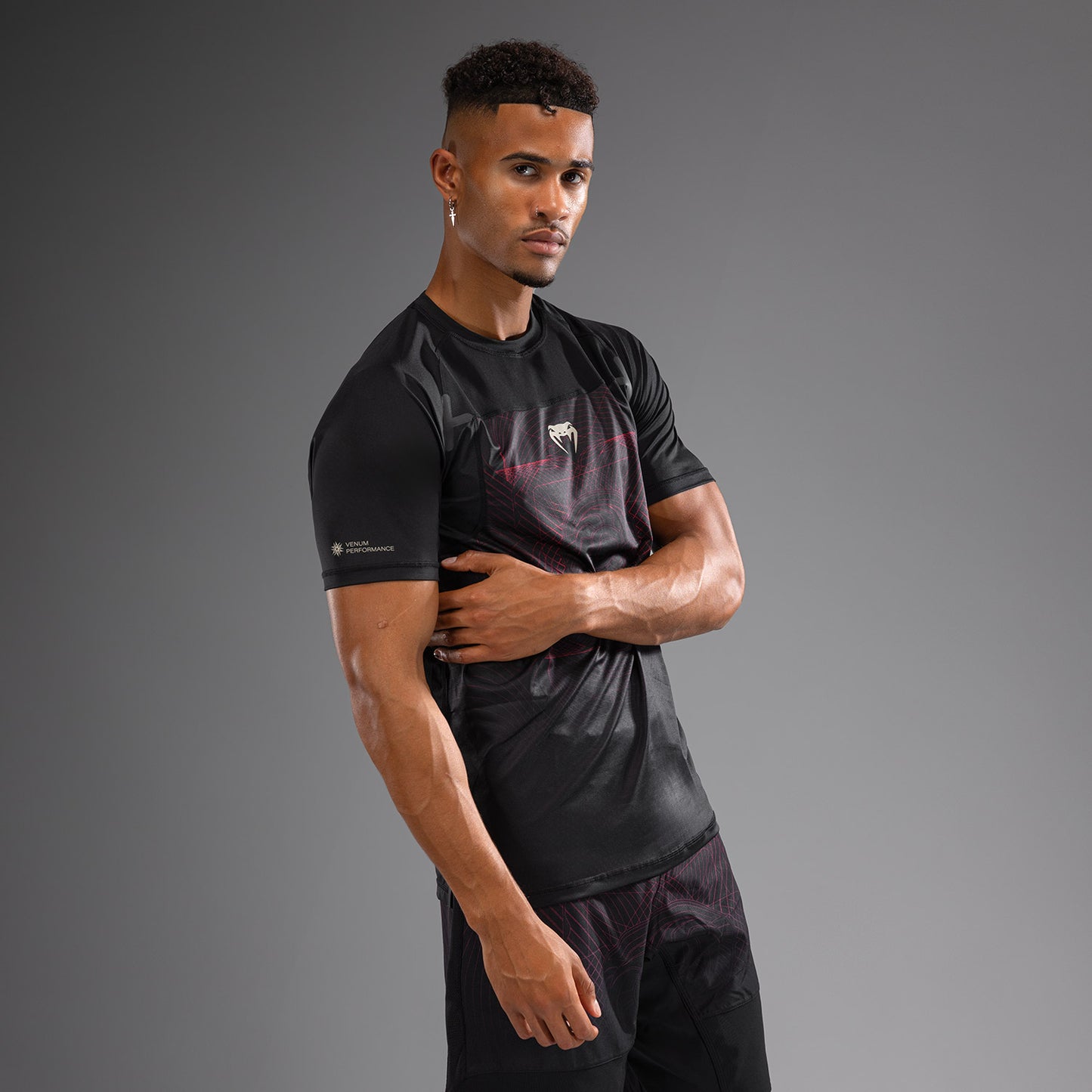 Venum G-Fit Air Herren Dry-Tech T-Shirt - Tiefschwarz / Feuerrot