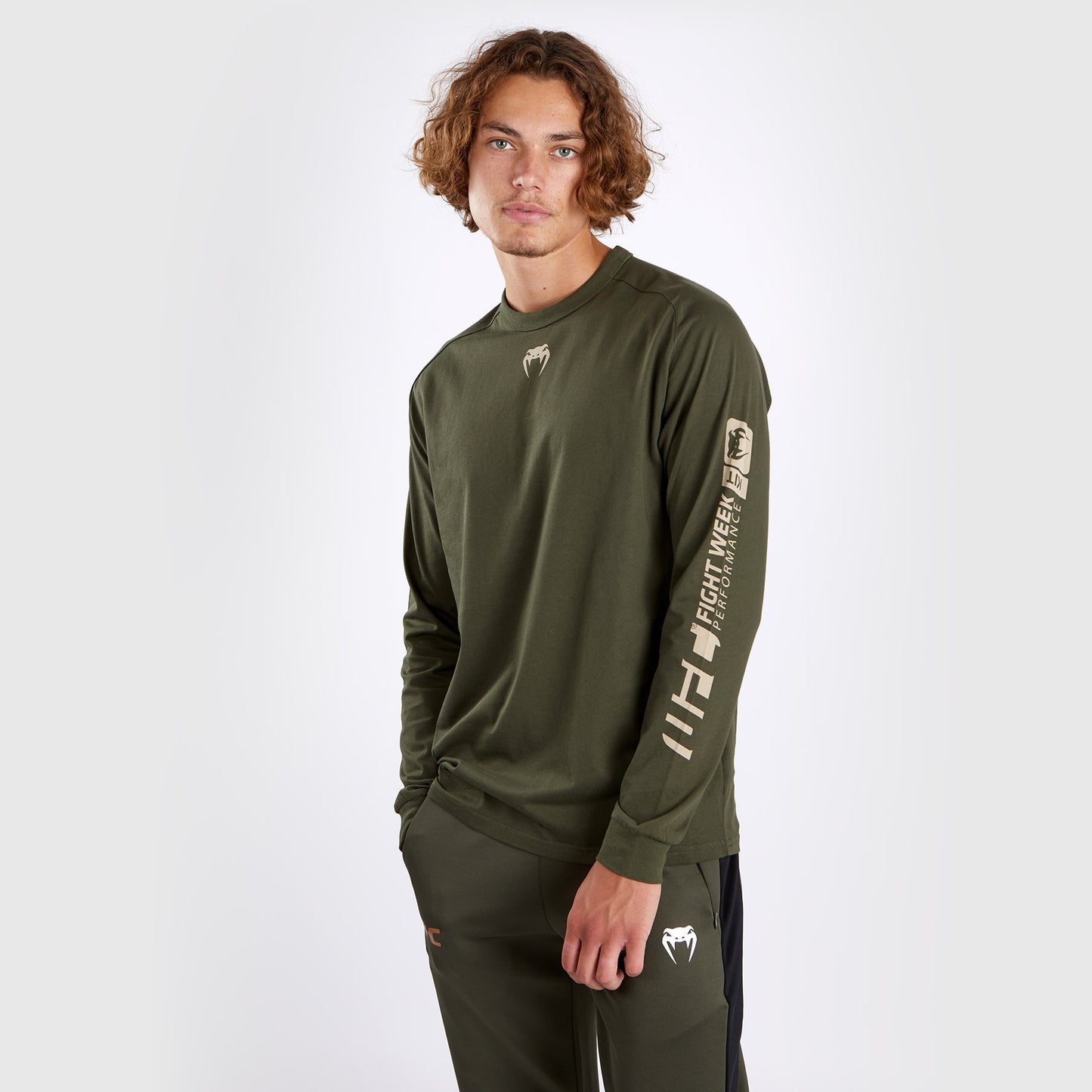 UFC Adrenaline by Venum Fight Week Langärmeliges Herren-T-Shirt - Khaki