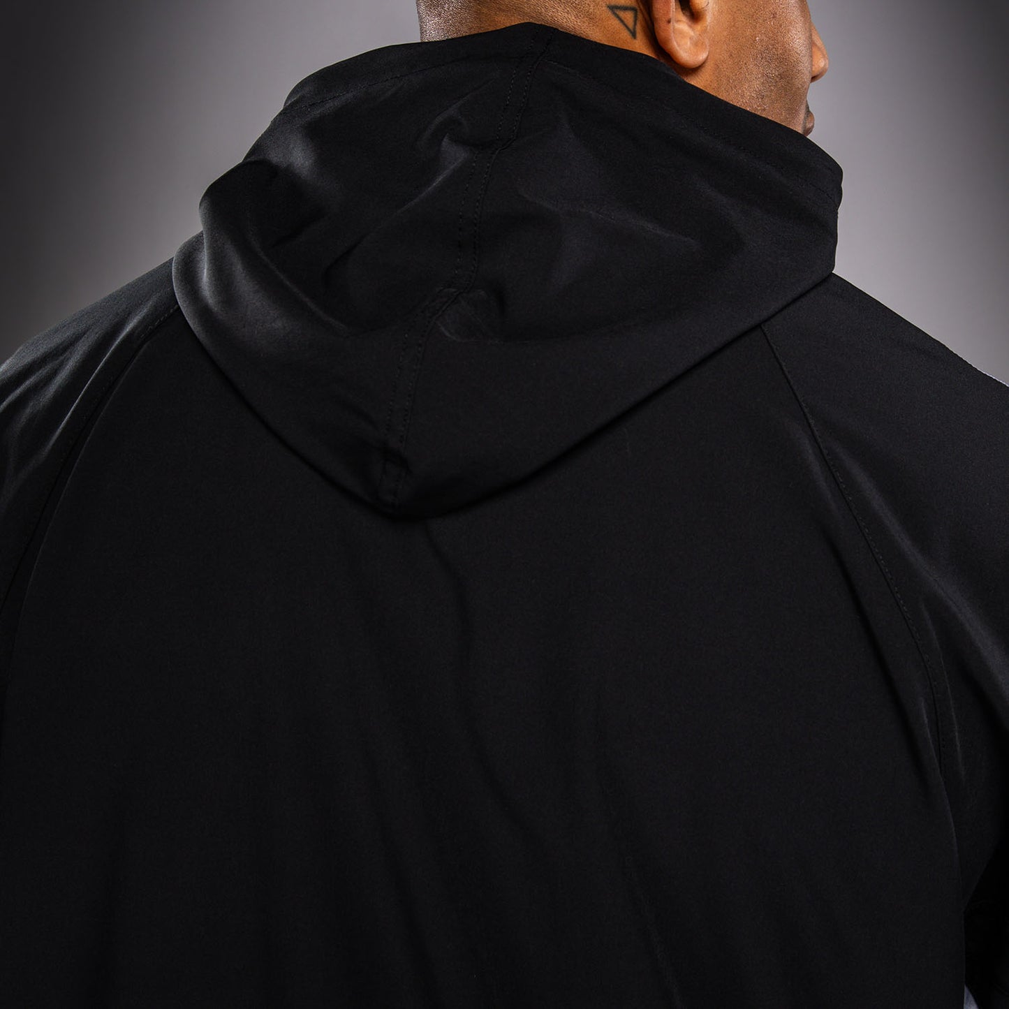 Venum Attack 90 Trainingsjacke – Weiß/Schwarz