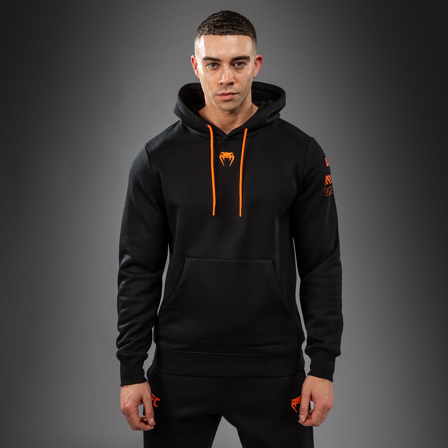 UFC Zenith by Venum Authentic Fight Week Pullover Hoodie Herren - Schwarz