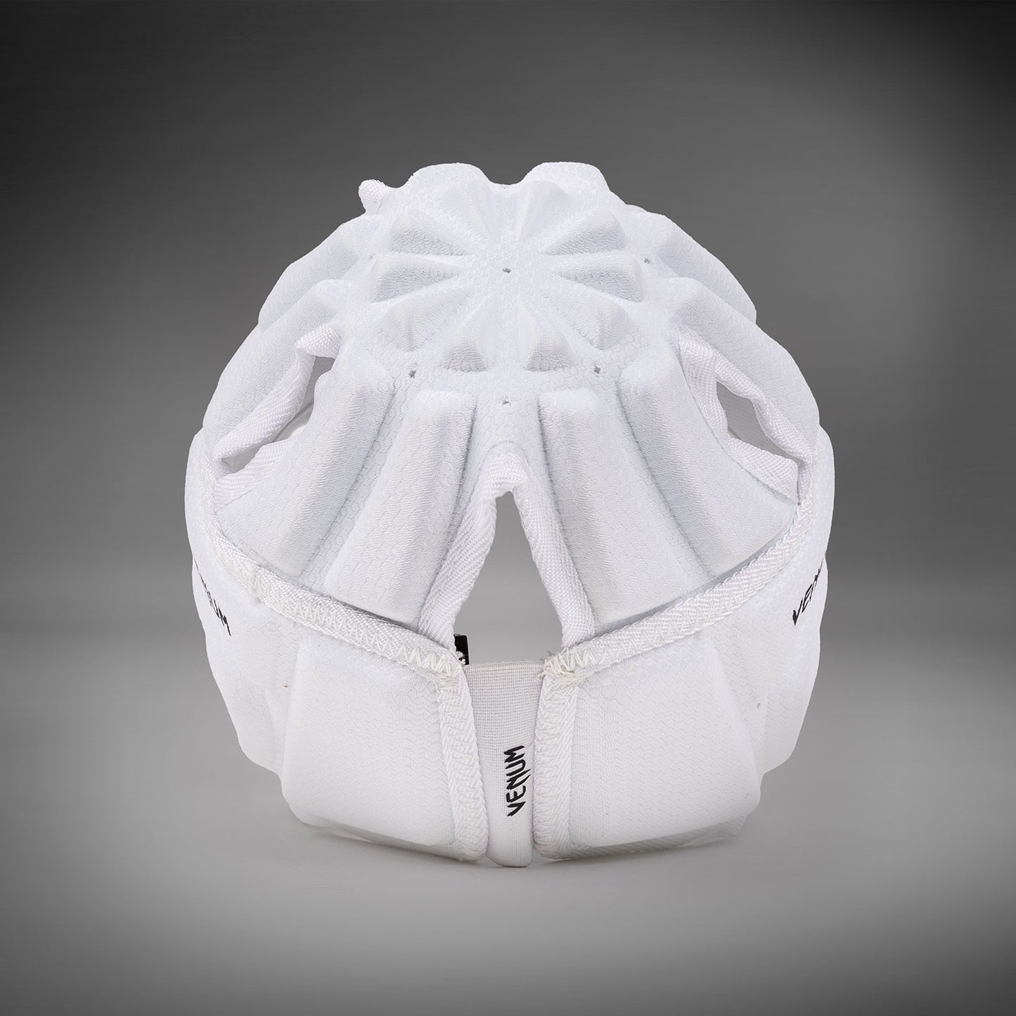 Venum Elite Protect Softshell Helm – Weiß/Schwarz