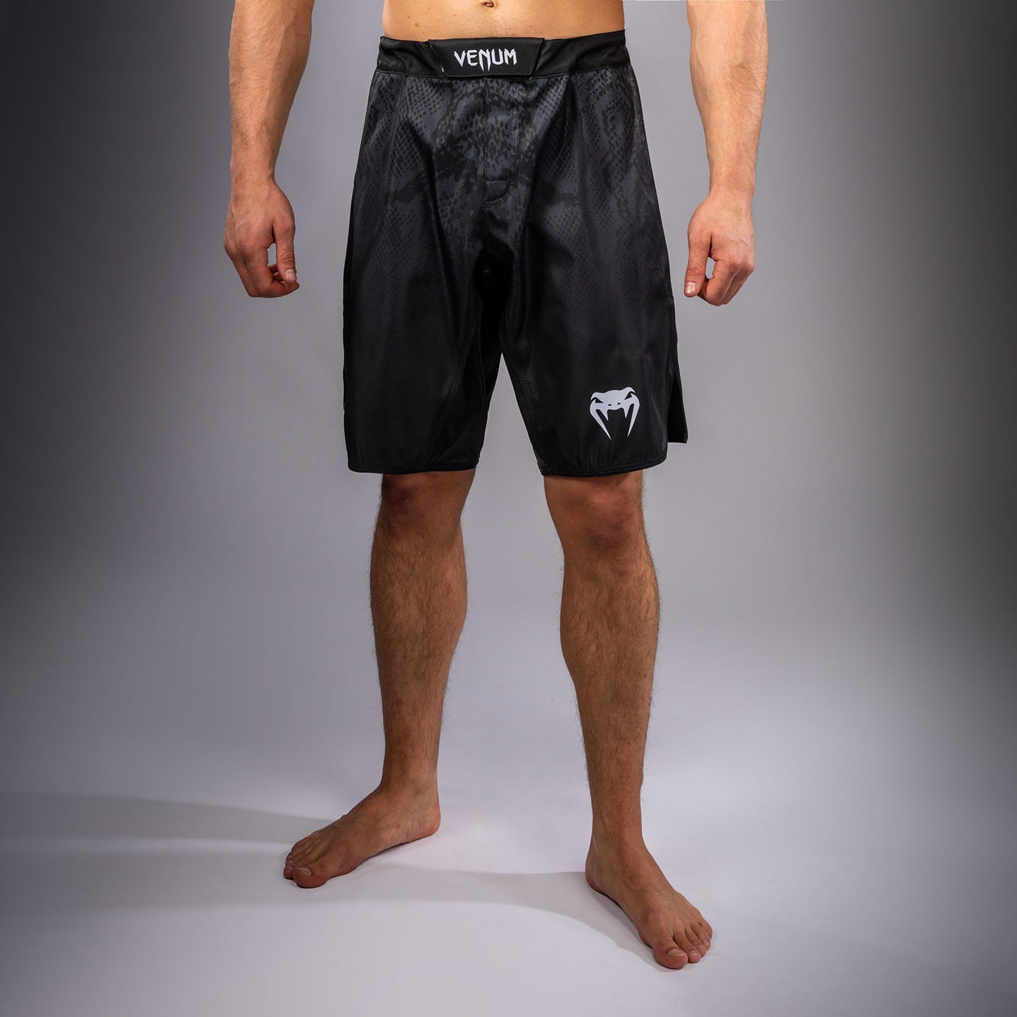 Venum Black Viper Fightshort – Schwarz
