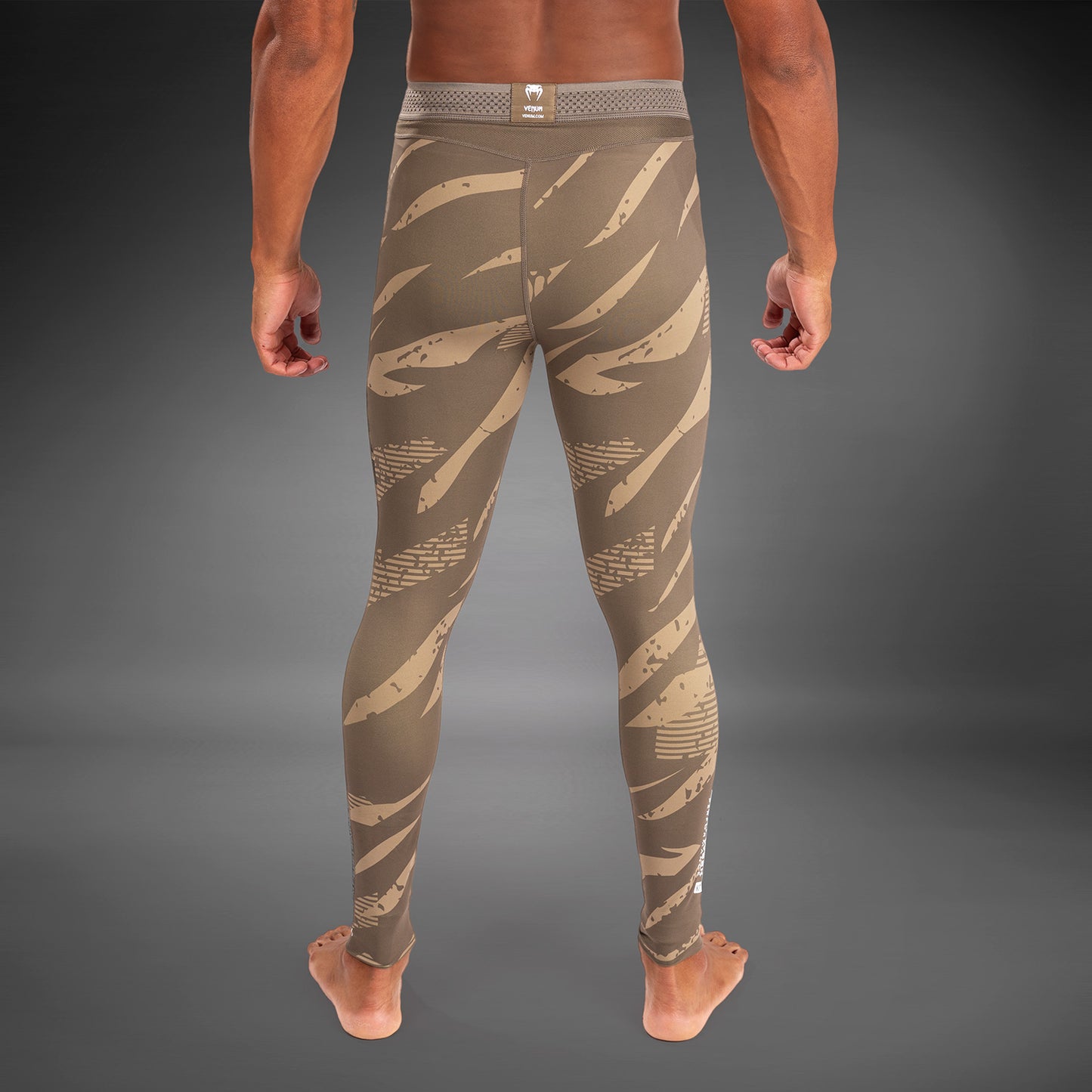UFC Adrenaline by Venum Fight Week Performance Herren-Tight - Desert Camo