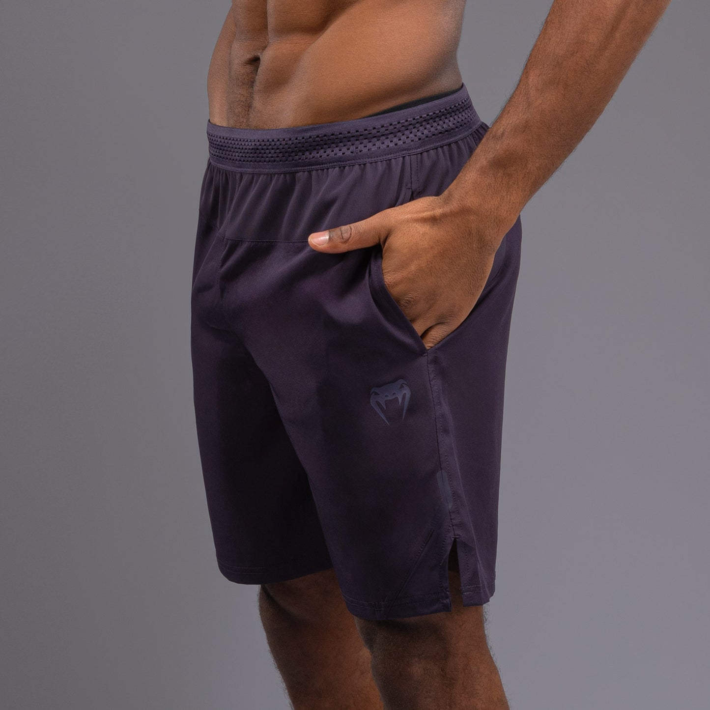 Venum G-Fit Air Herren Trainingsshorts - Tiefpurpur
