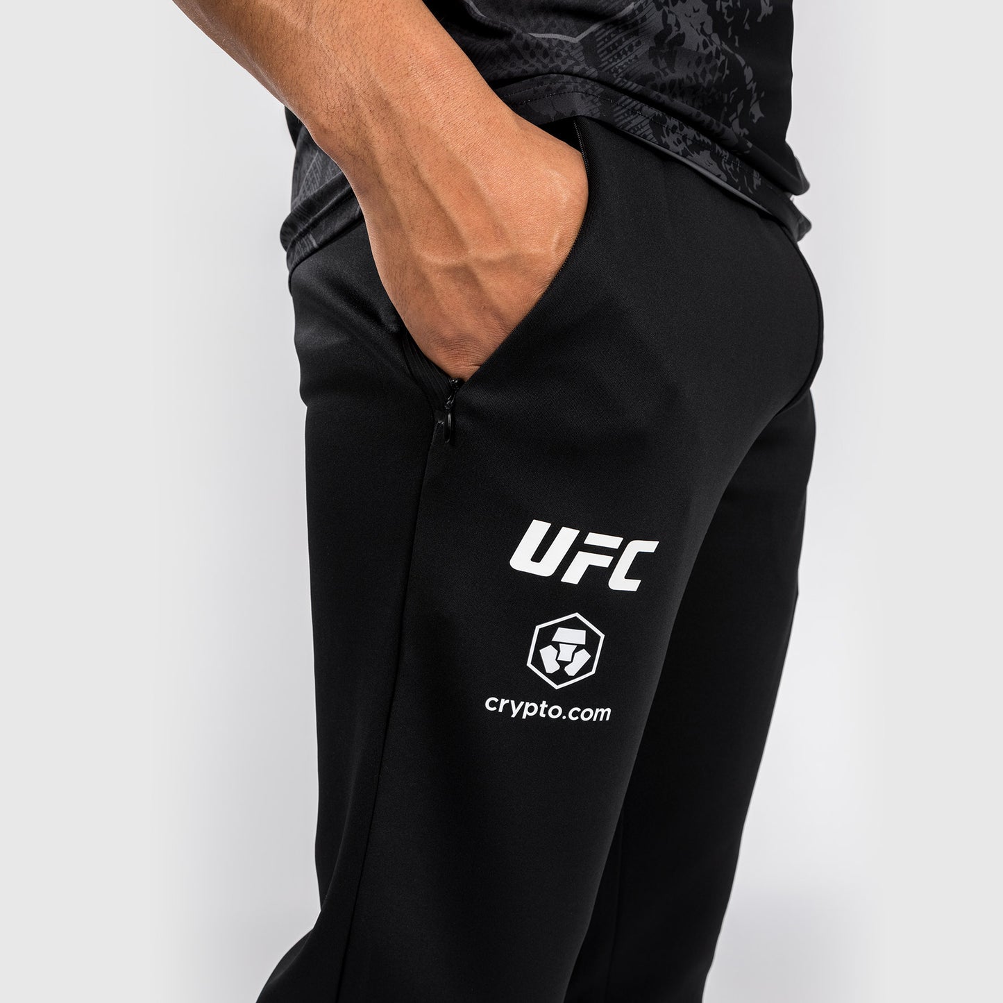 UFC Adrenaline by Venum Authentic Fight Night Herren Walkout Hose - Schwarz