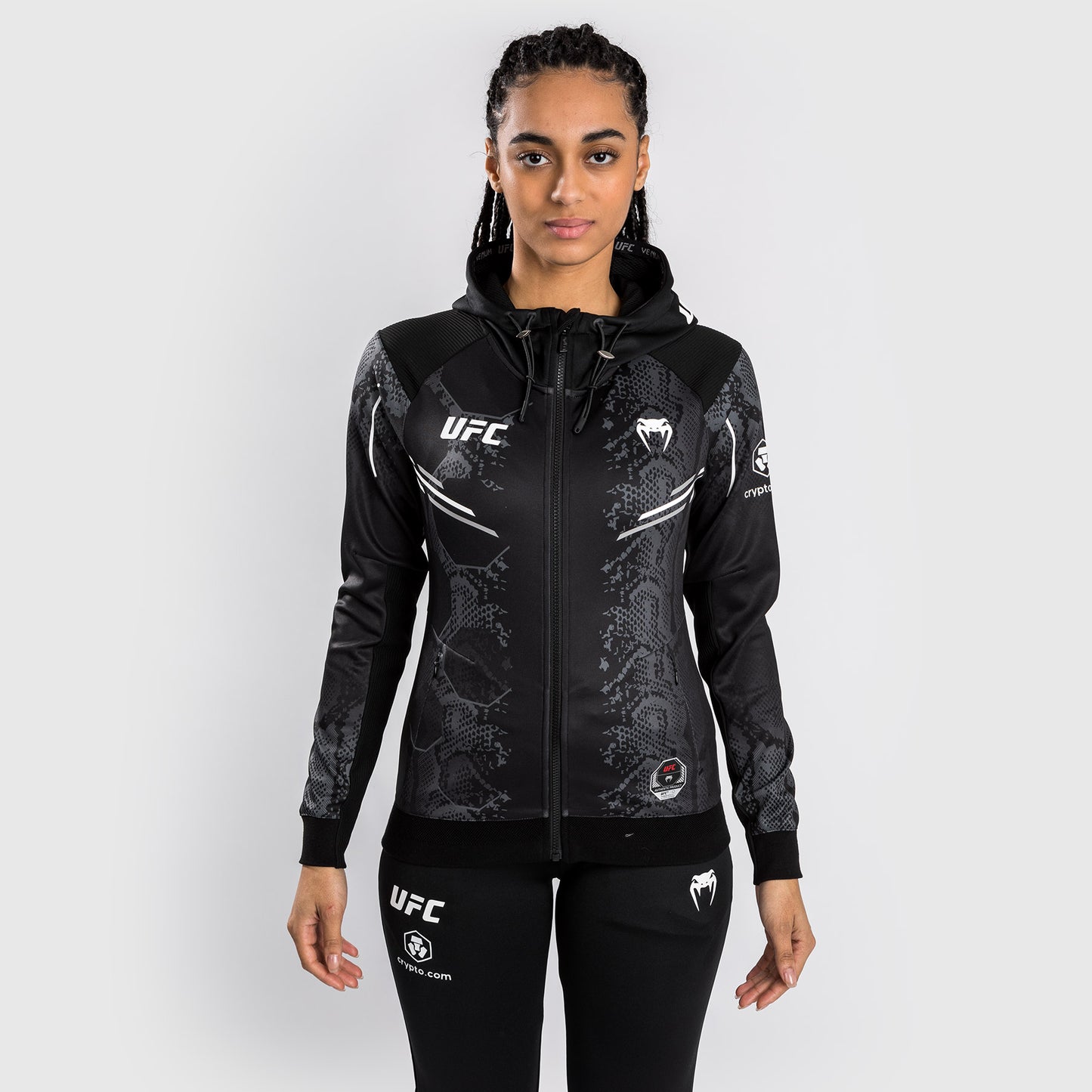 UFC Adrenaline by Venum Personalisiertes Authentic Fight Night Frauen Walkout Hoodie - Schwarz