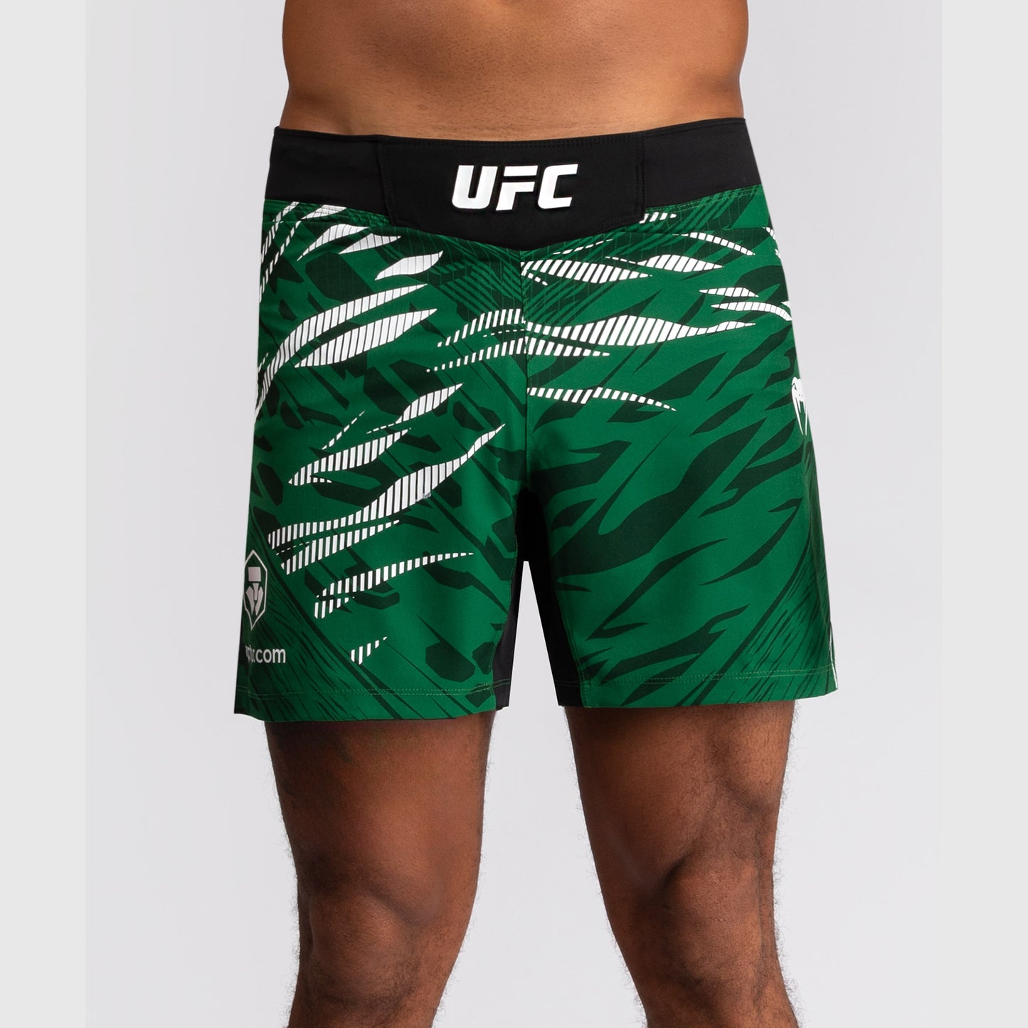 UFC Fusion by Venum Personalized Authentic Fight Night Herren Fight Short - Short Fit - Grün