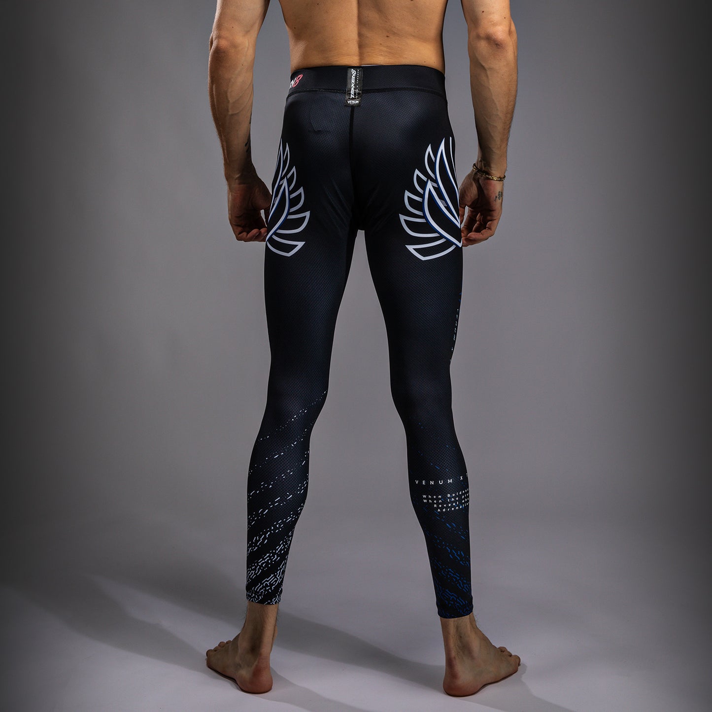 Venum x TEKKEN 8 - Jin Kazama Spats - Blau/Schwarz/Weiß
