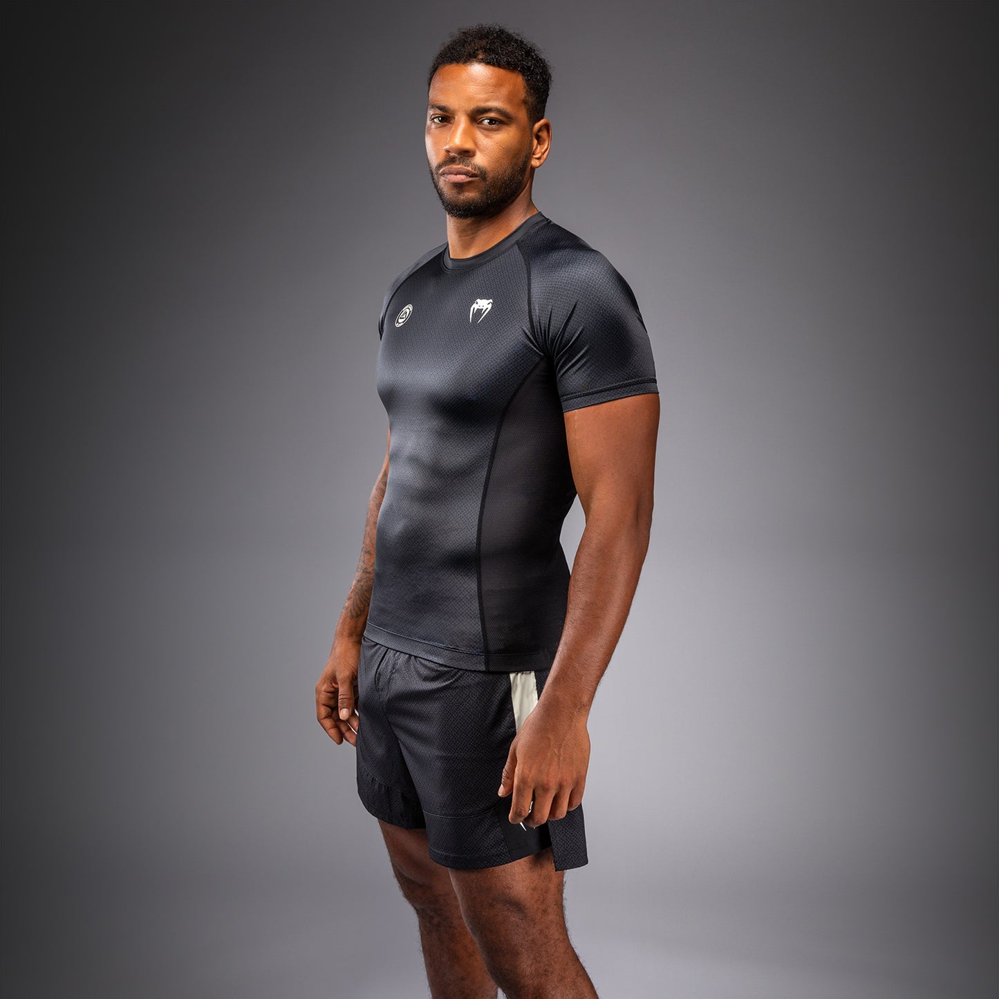 Venum x Roger Gracie Academy Kurzarm Rashguard - Schwarz