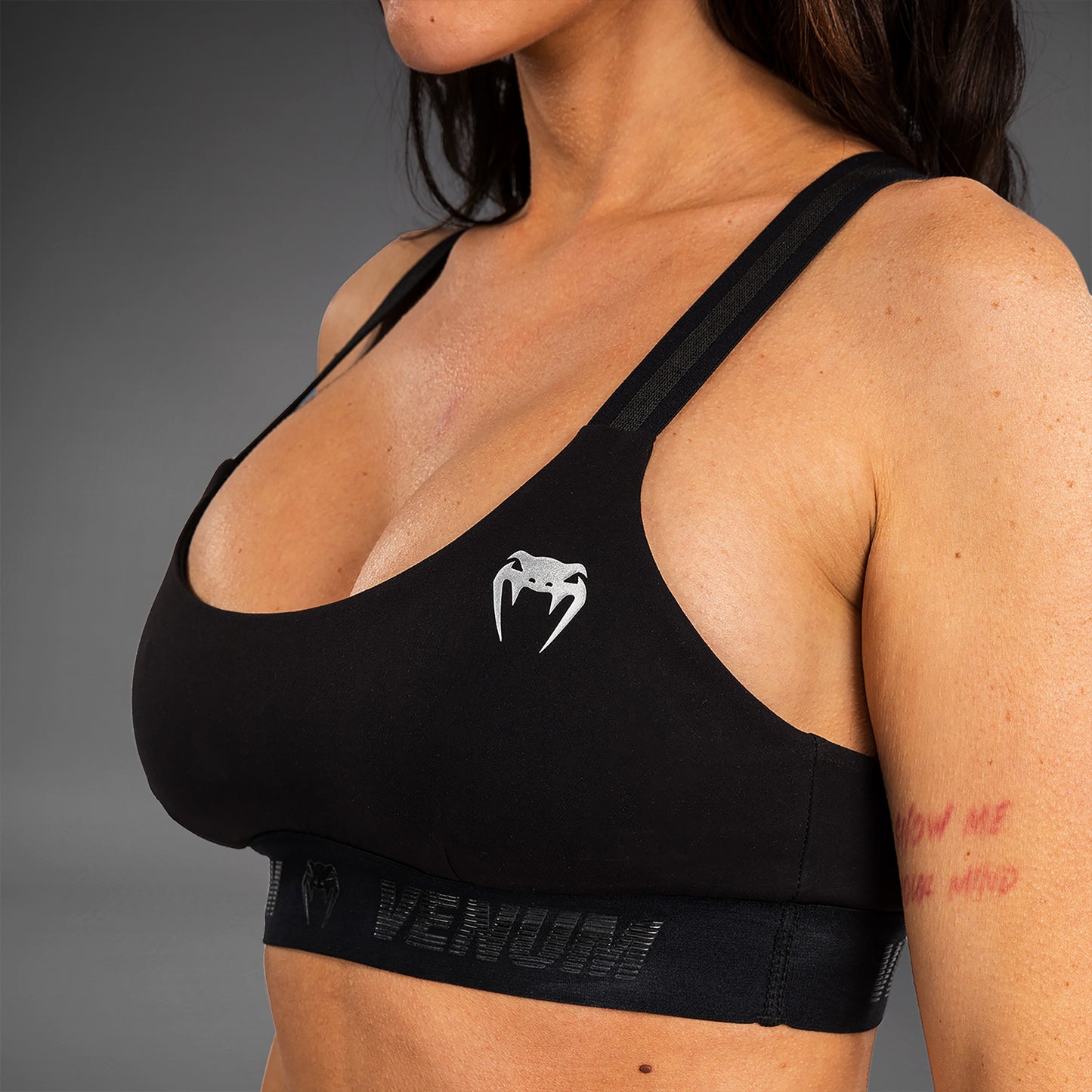 Venum Elevate Sport-BH für Frauen - Schwarz
