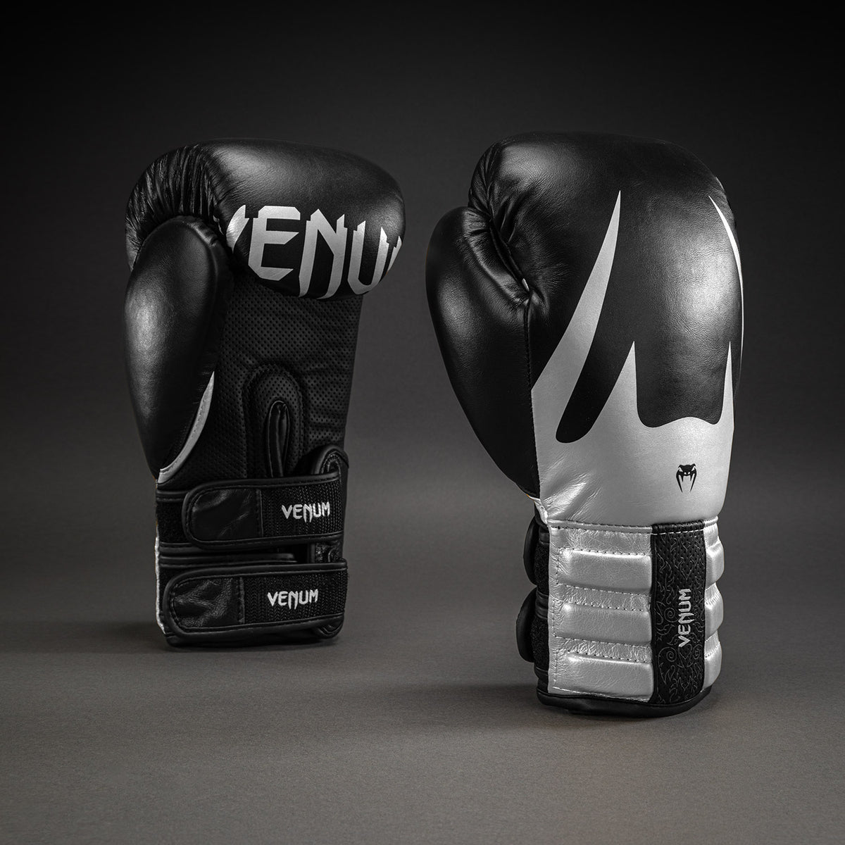 Venum Reverso Boxhandschuhe – Schwarz/Silber