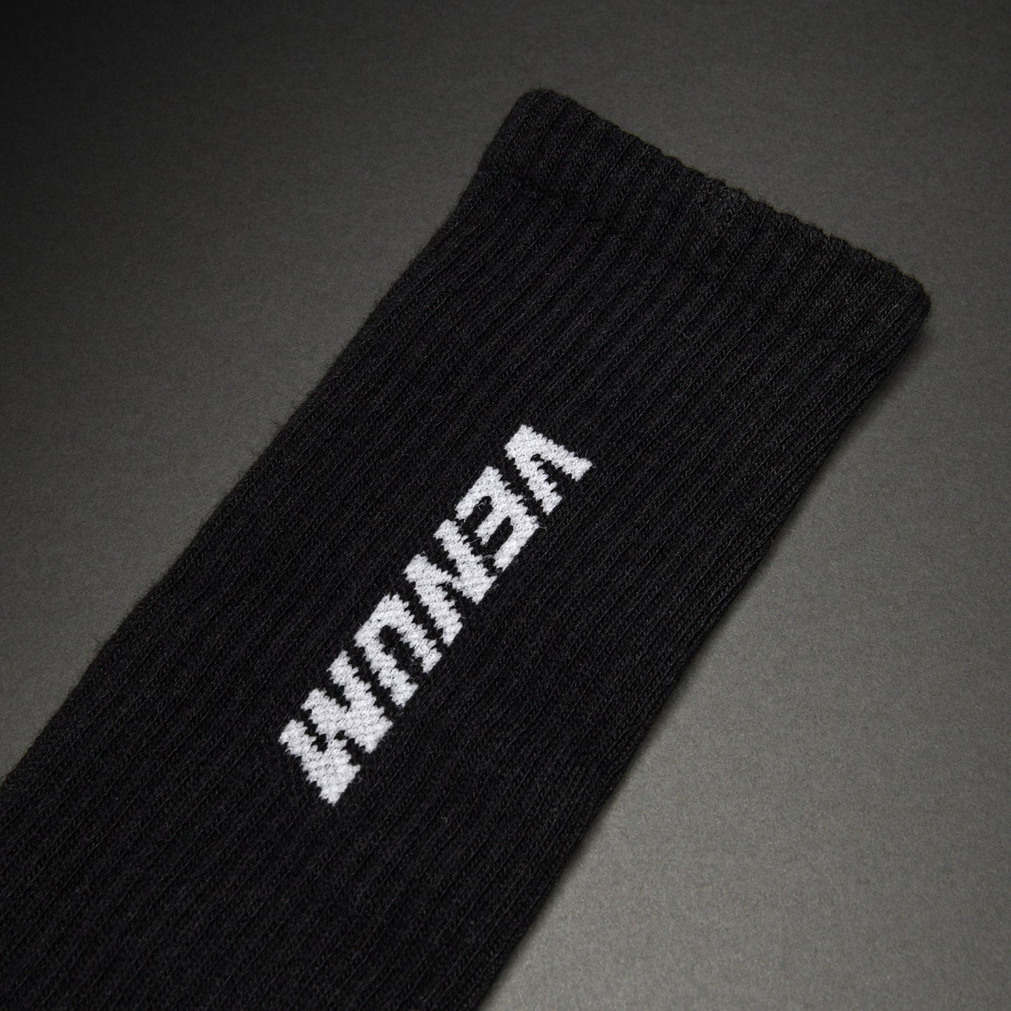Venum Essential Crew Socken (Set mit 3 Paar) – Schwarz/Weiß