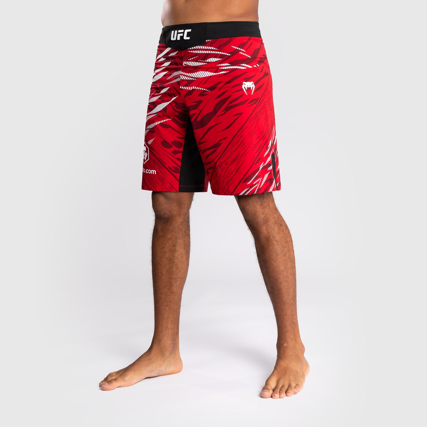 UFC Fusion by Venum Personalized Authentic Fight Night Herren Fight Short - Long Fit - Rot