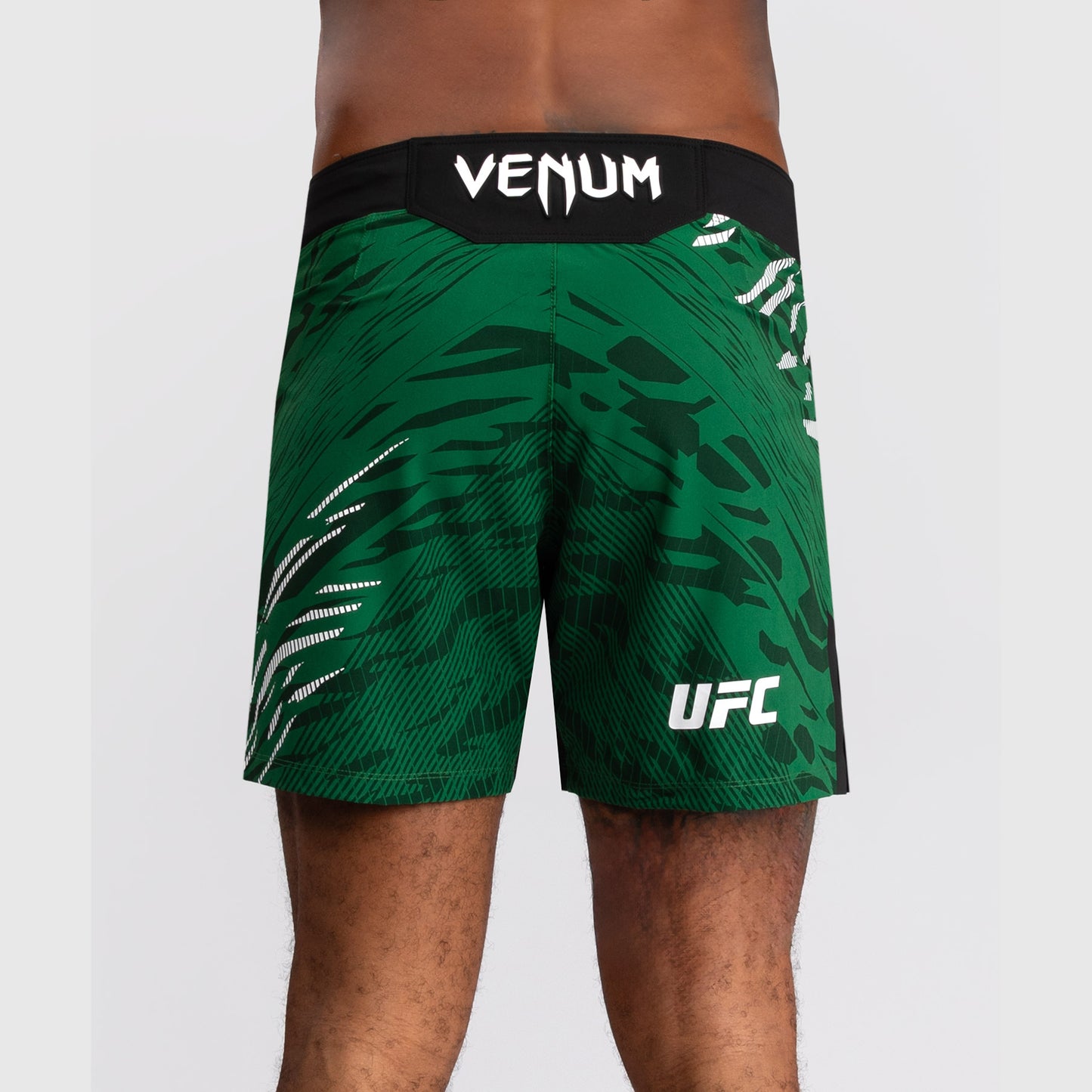 UFC Fusion by Venum Personalized Authentic Fight Night Herren Fight Short - Short Fit - Grün