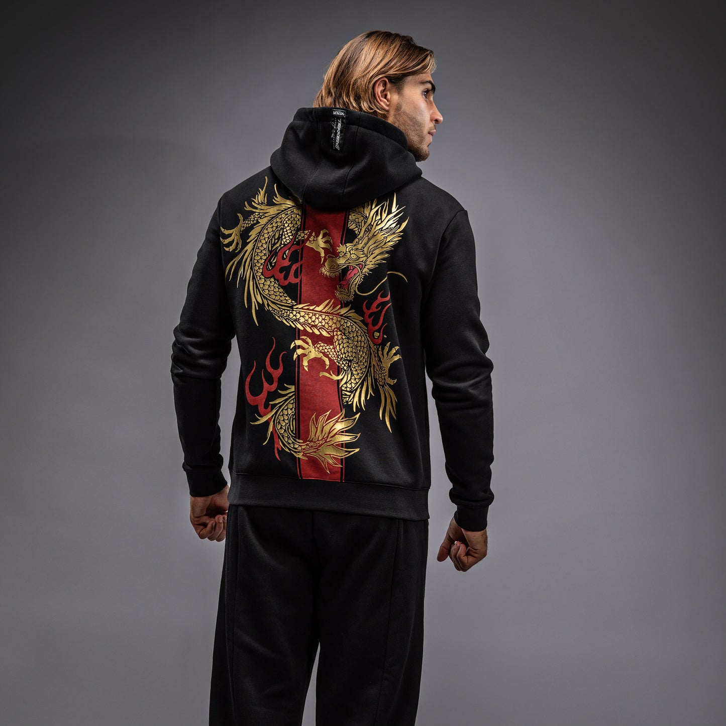 Venum x TEKKEN 8 - Marshall Law Hoodie - Schwarz/Rot/Gold