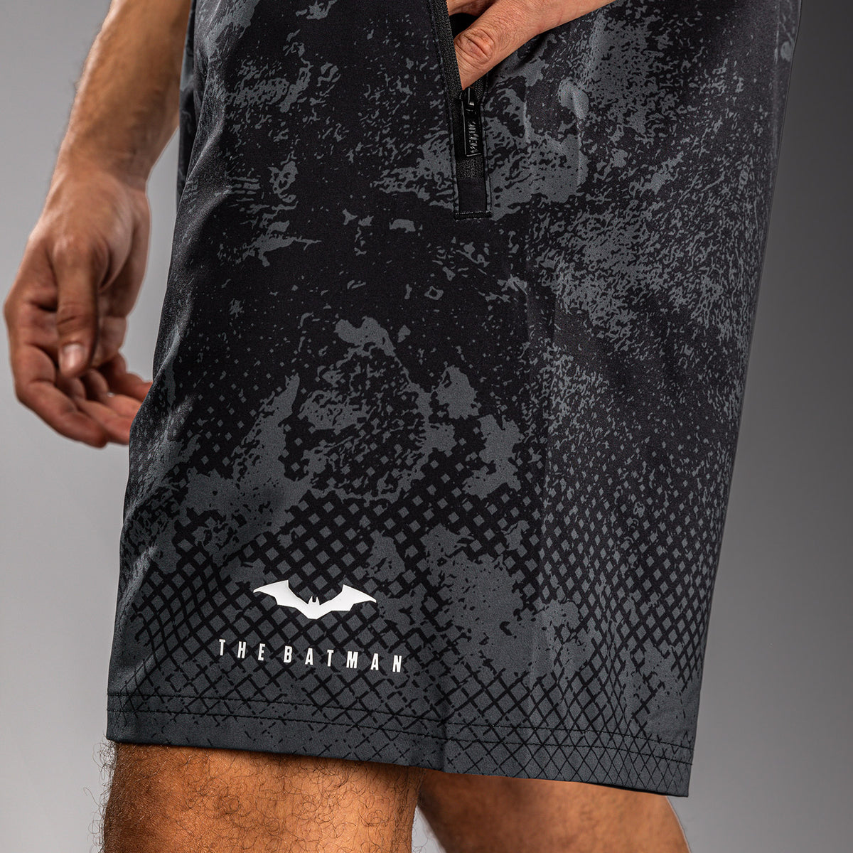 Venum x Batman Trainingsshorts - Schwarz/Grau/Weiß