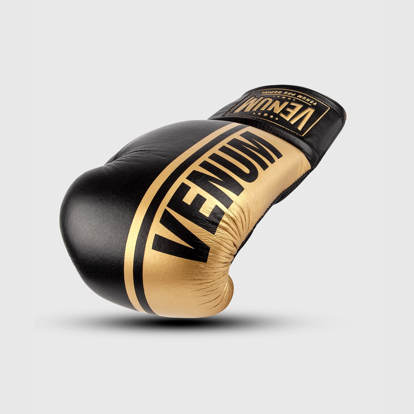 Venum Shield Profi-Boxhandschuhe mit Schnürung - Schwarz/Gold