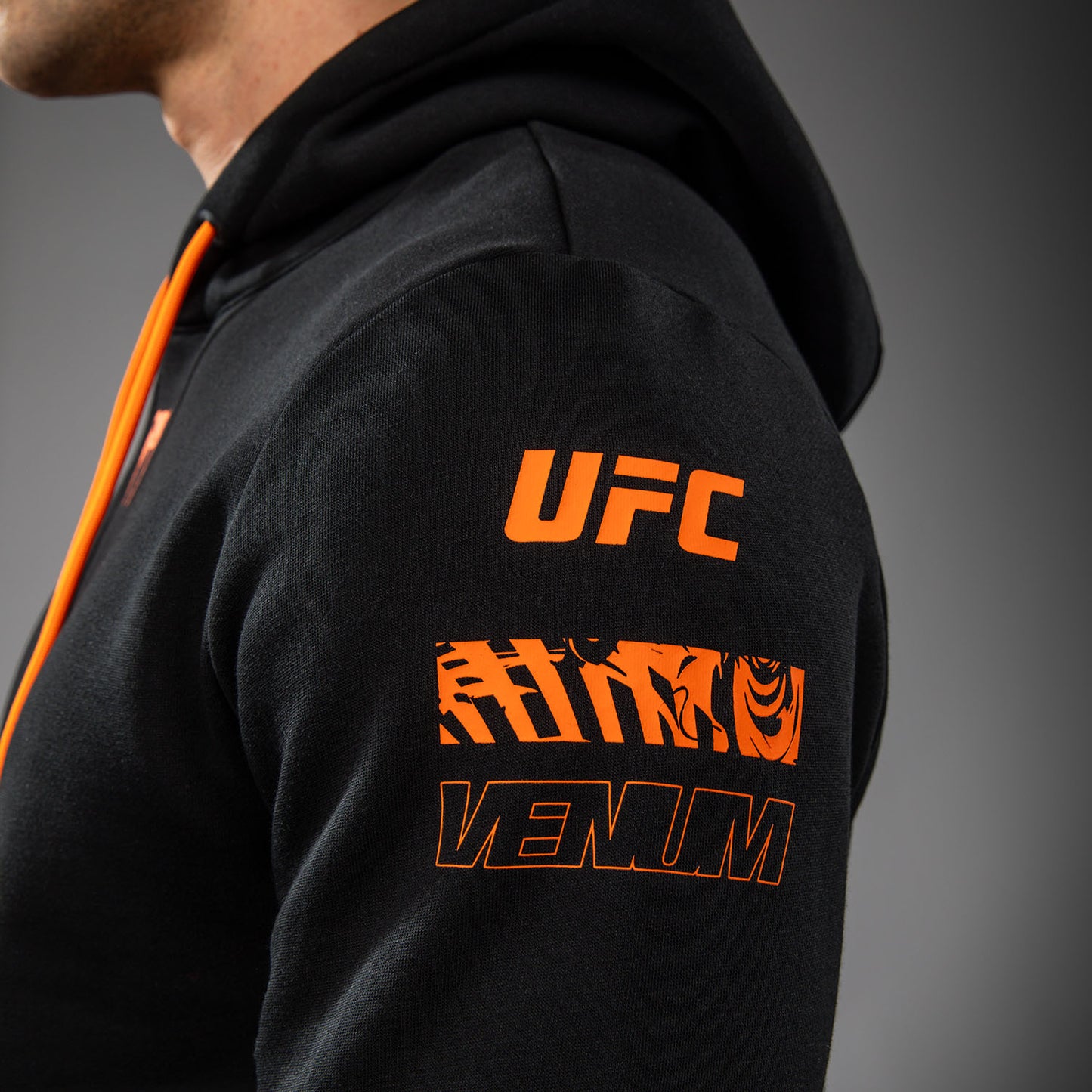 UFC Zenith by Venum Authentic Fight Week Pullover Hoodie Herren - Schwarz