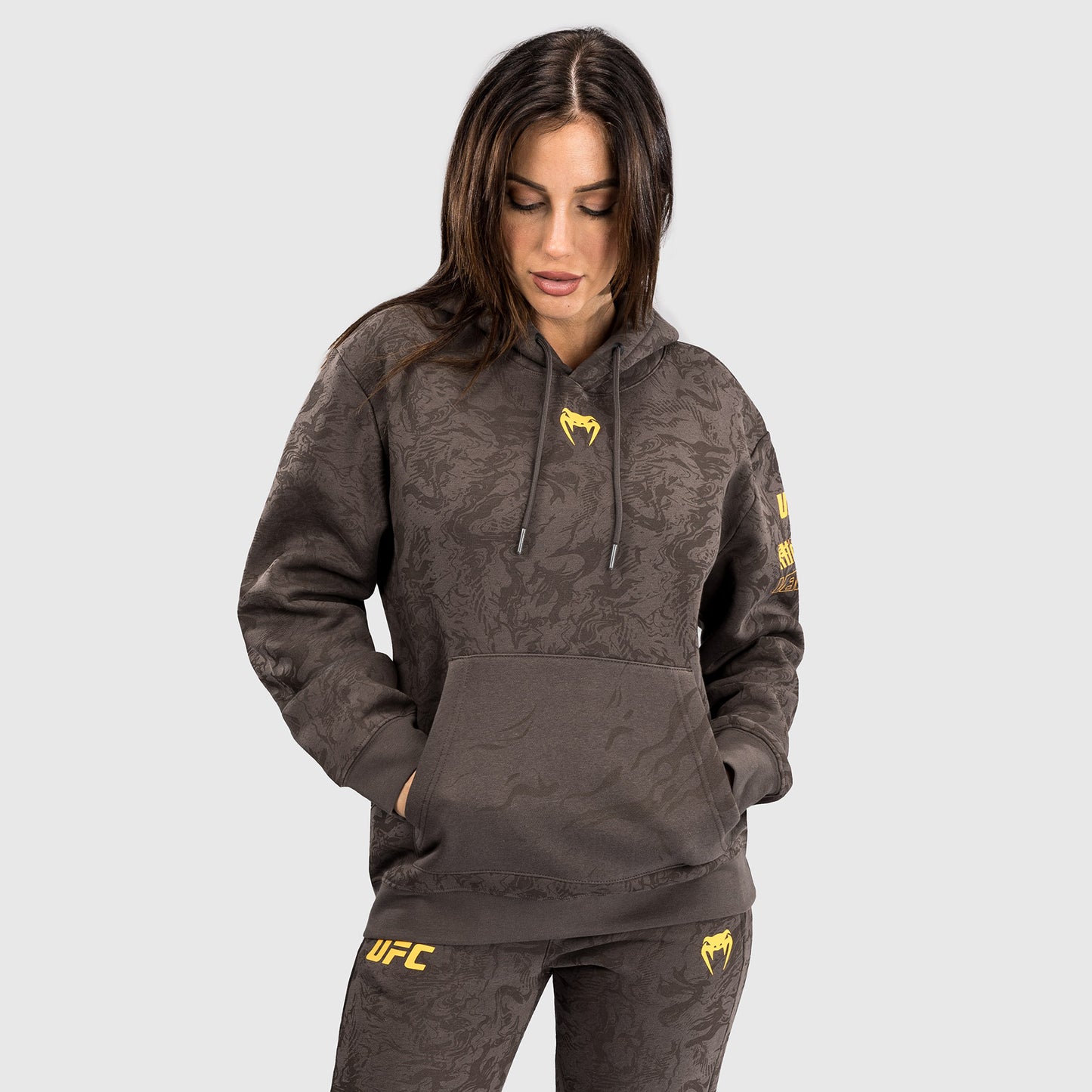 UFC Fusion by Venum Fight Week Damen Pullover Hoodie - Erdiges Braun