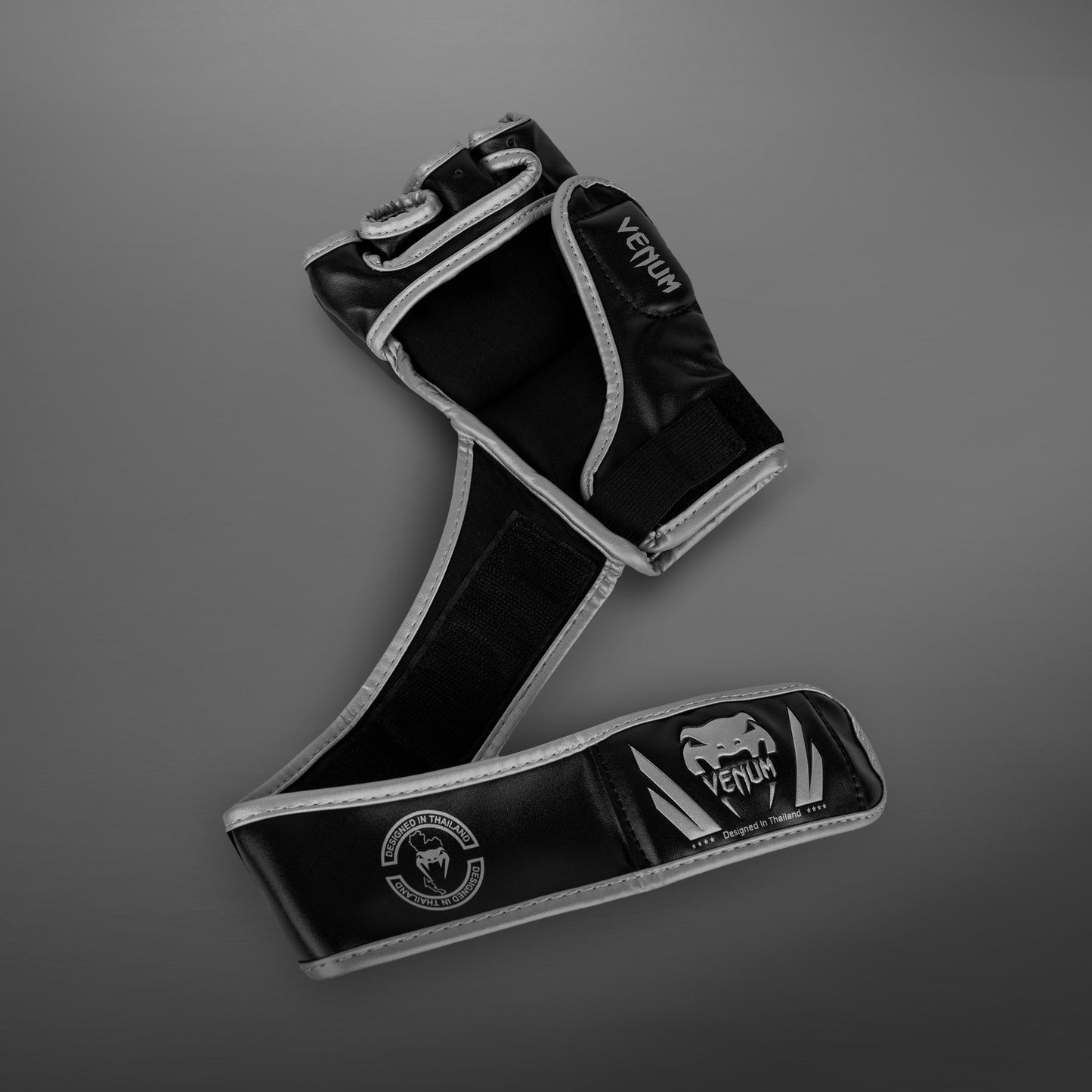 Venum Challenger 2.0 MMA-Handschuhe – Schwarz/Silber