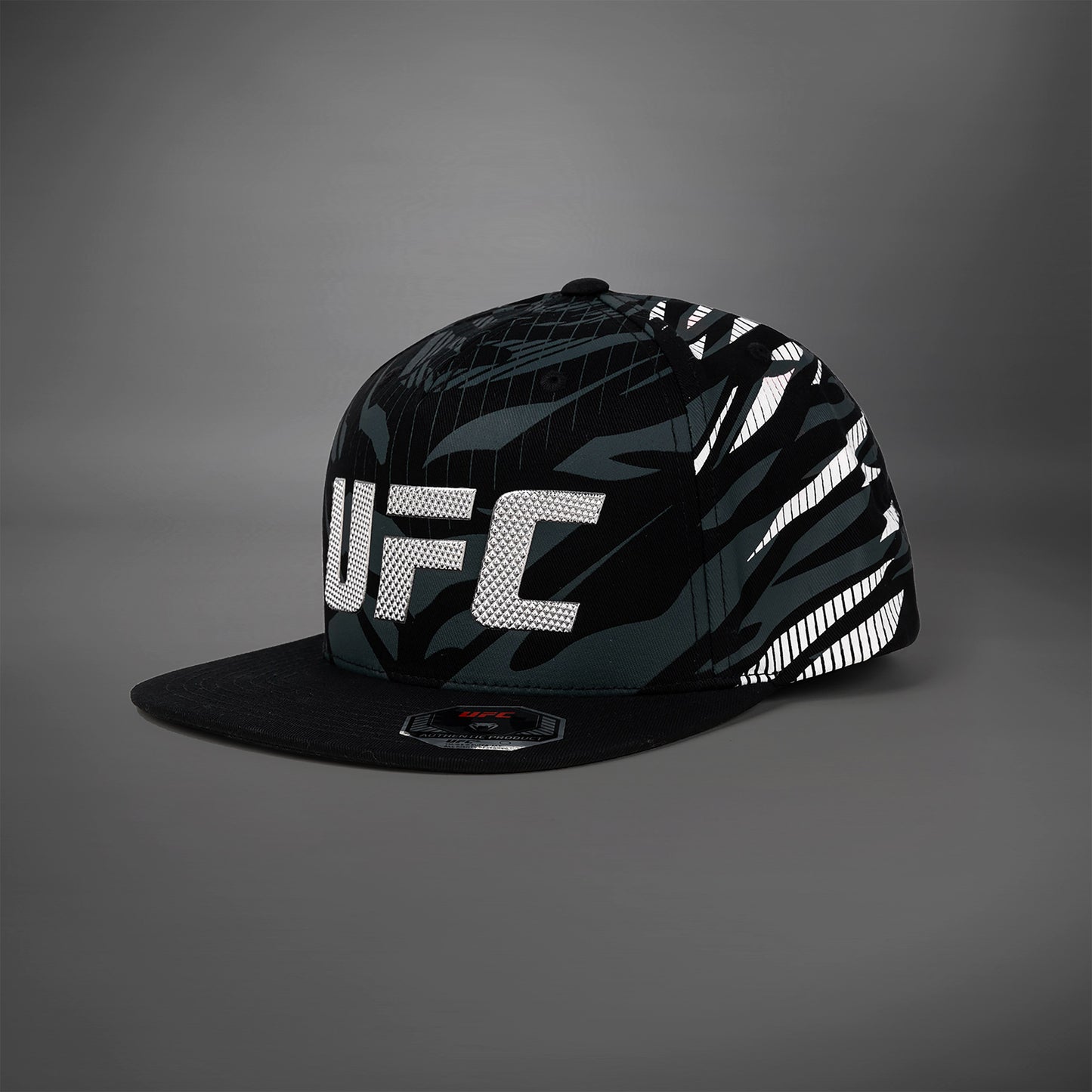 UFC Fusion by Venum Authentic Fight Night Sport Cap - Schwarz