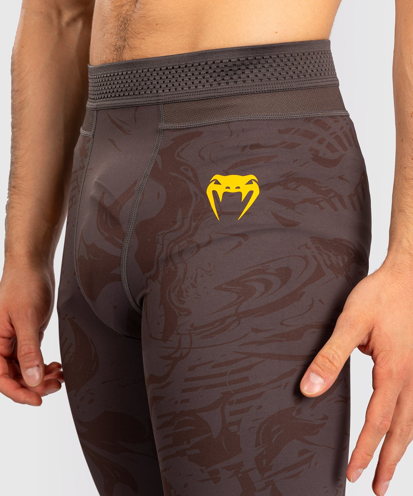 UFC Fusion by Venum Fight Week Herren Performance Tight - Erdiges Braun