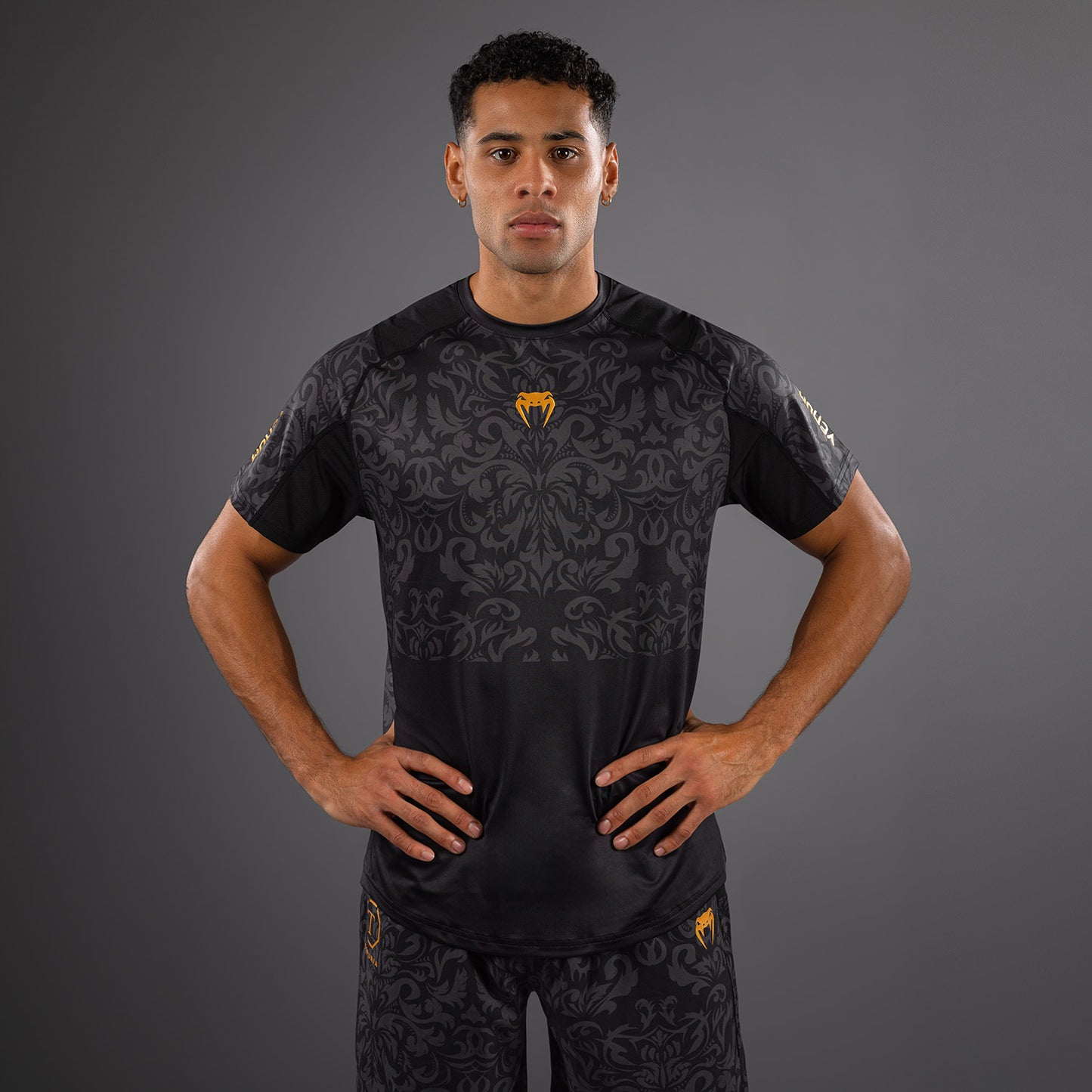 Venum x Topuria Unmatched Edition Dry-Tech Shirt - Schwarz/Gold