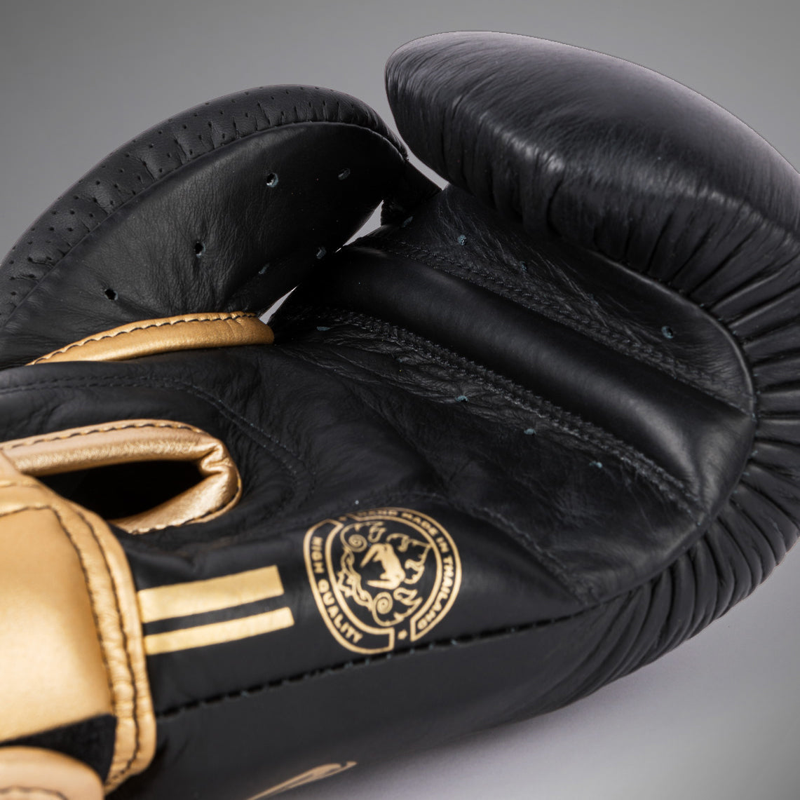 Venum Power 2.0 Boxhandschuhe - Schwarz/Gold