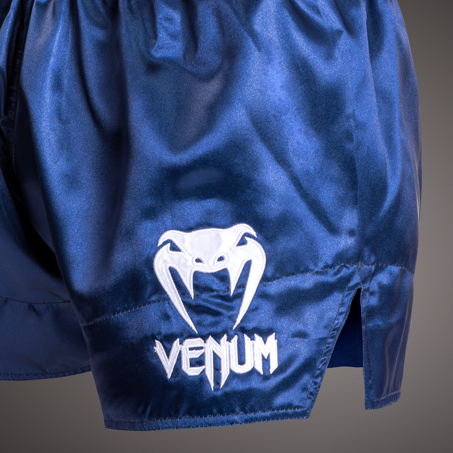 Venum Klassisch - Muay Thaï Short - Blau/Rot/Weiß