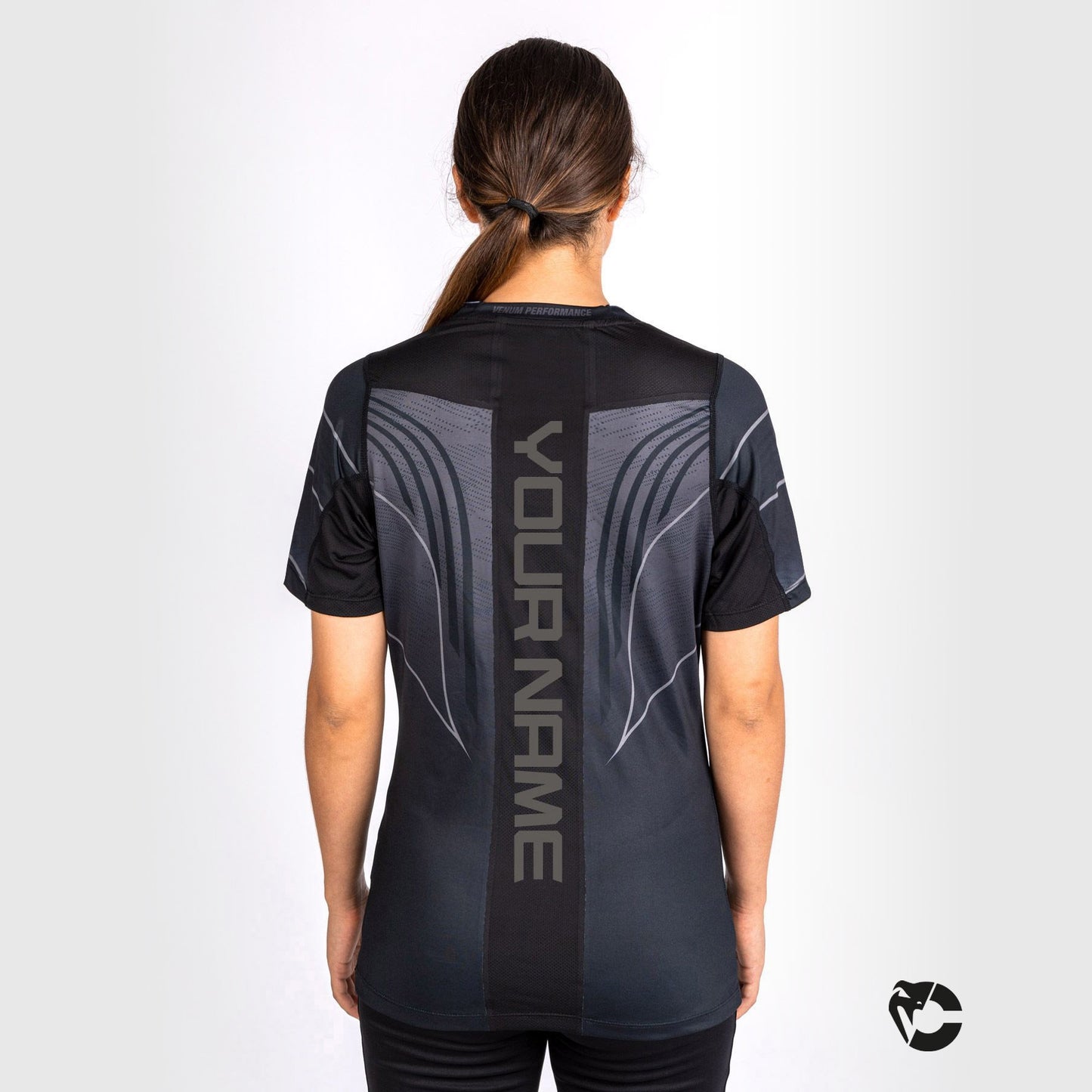 UFC Venum personalisierte authentische Fight Night 2.0 Frauen Walkout Jersey - schwarz