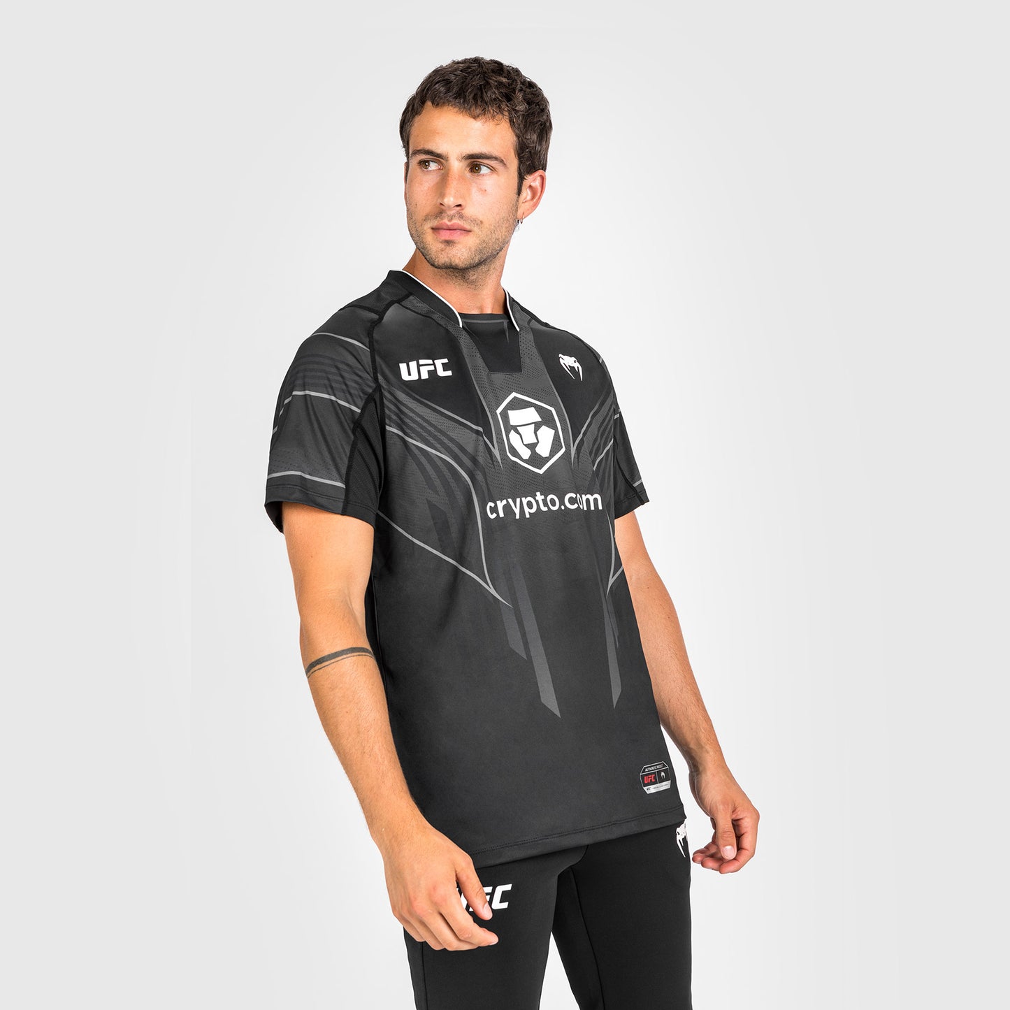 UFC Venum Authentic Fight Night 2.0 Männer Walkout Jersey - schwarz