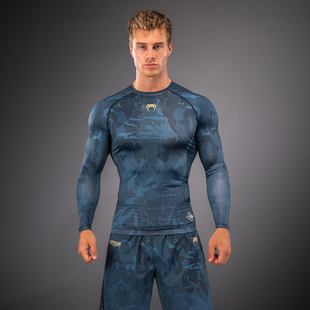 Jujutsu Kaisen x Venum Fushiguro Langarm Rashguard – Ozeanblau