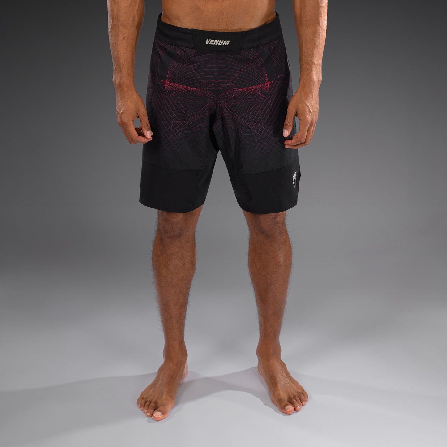 Venum G-Fit Air Herren Kampfshorts - Tiefschwarz/Feuerrot