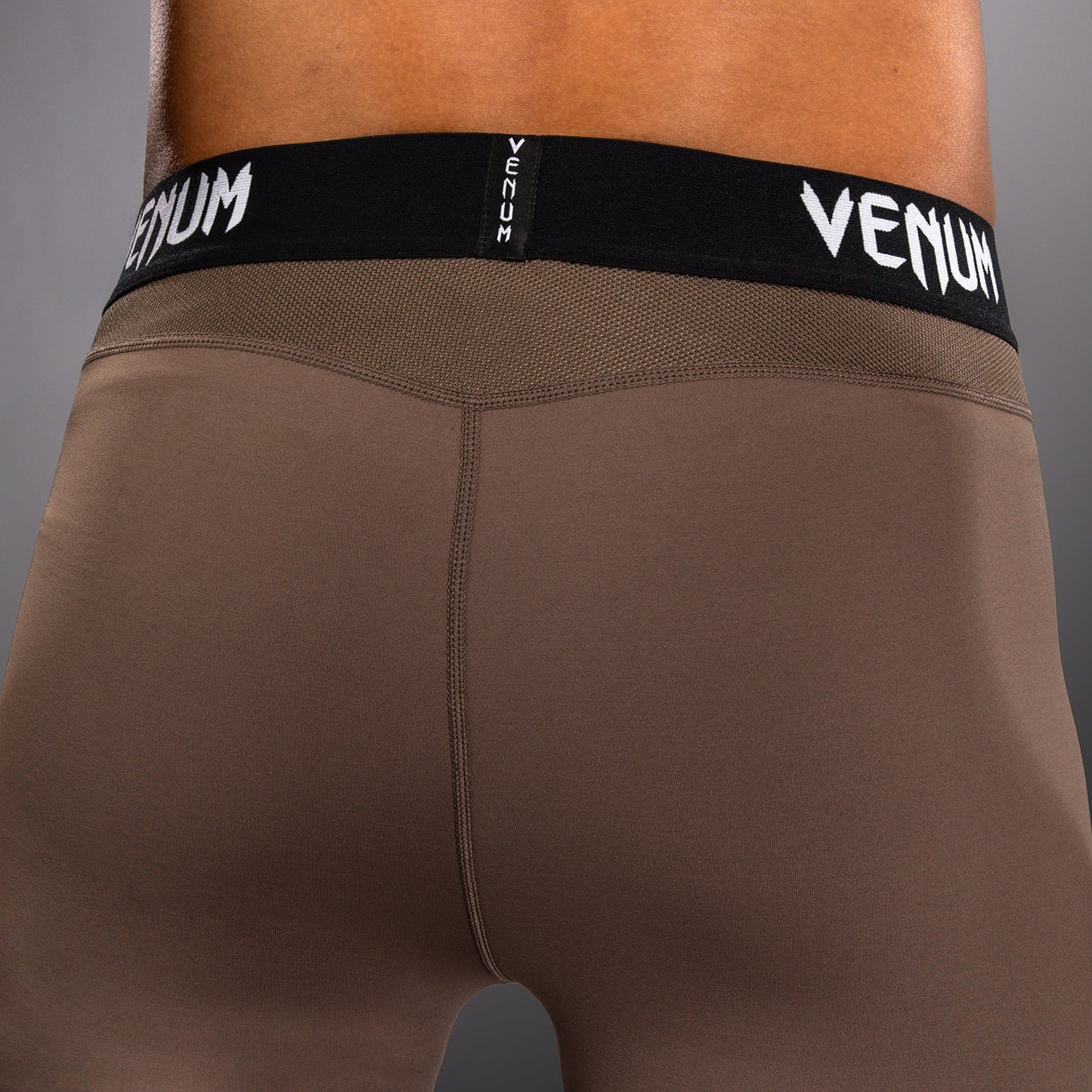 Venum UFC Unity by Venum Authentic Fight Week Herren Funktions-Kompressionshose - Braun